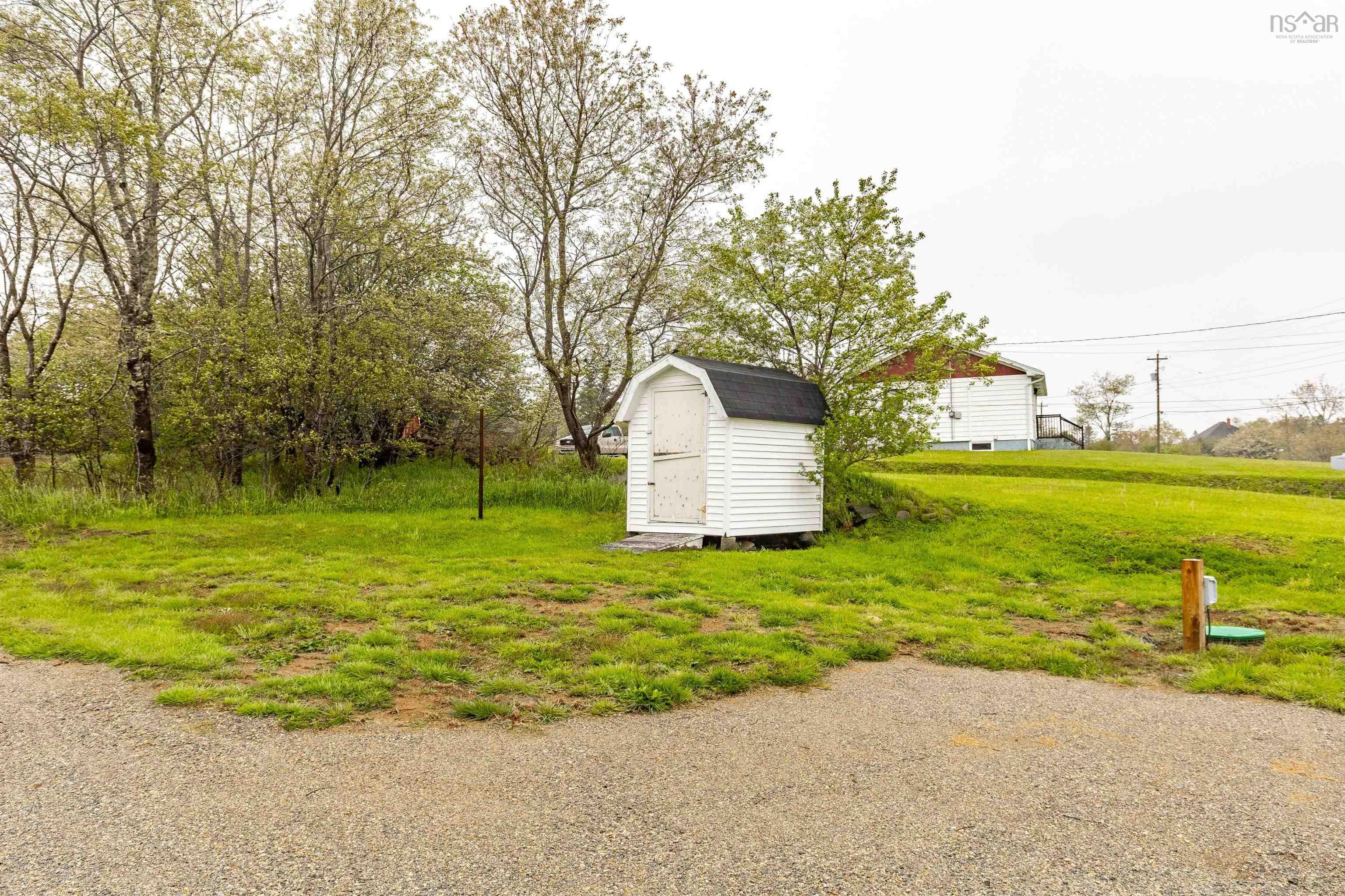 $199,000.00: 2917 308 Highway, Amiraults Hill