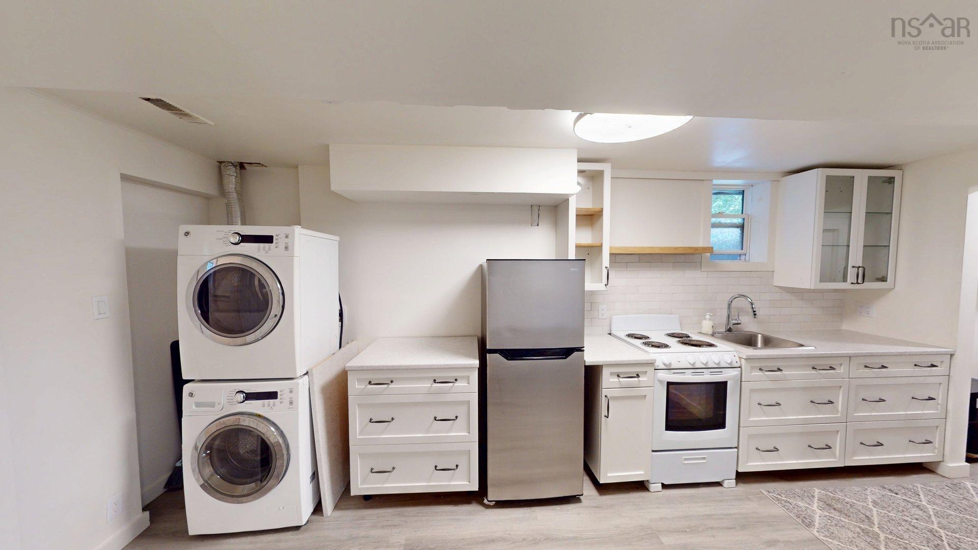 $499,900.00: 81 Coronation Drive, Halifax