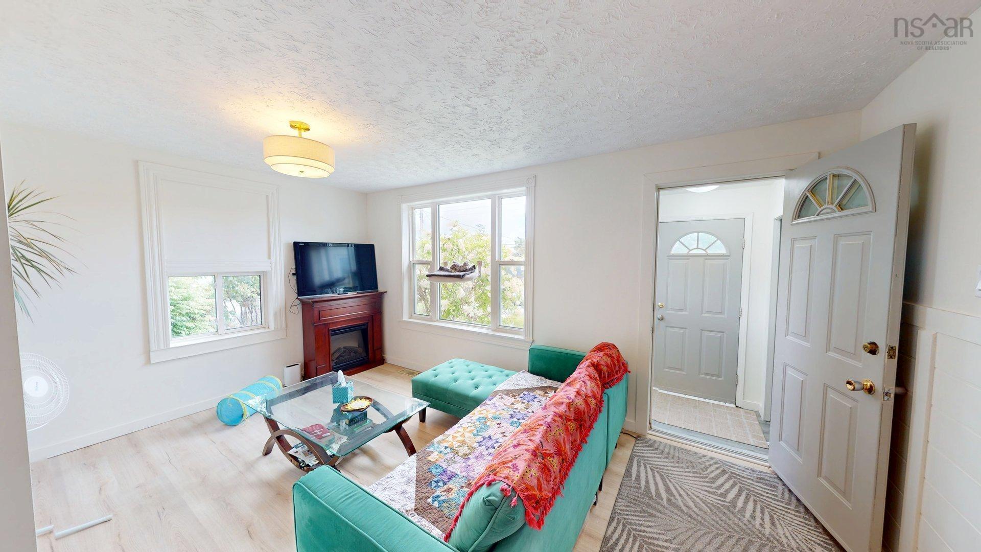 $499,900.00: 81 Coronation Drive, Halifax