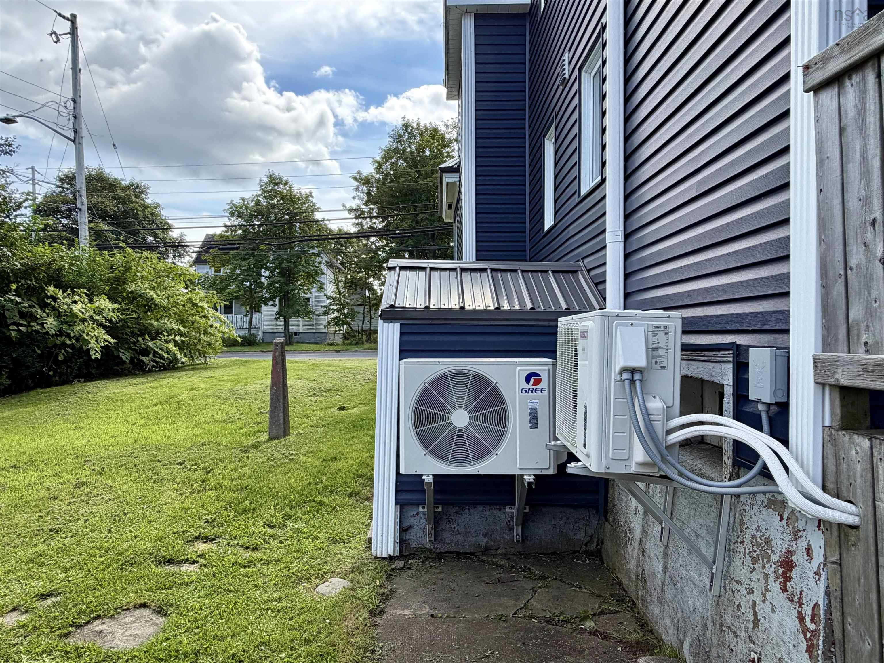 $328,800.00: 830 Main Street, Glace Bay