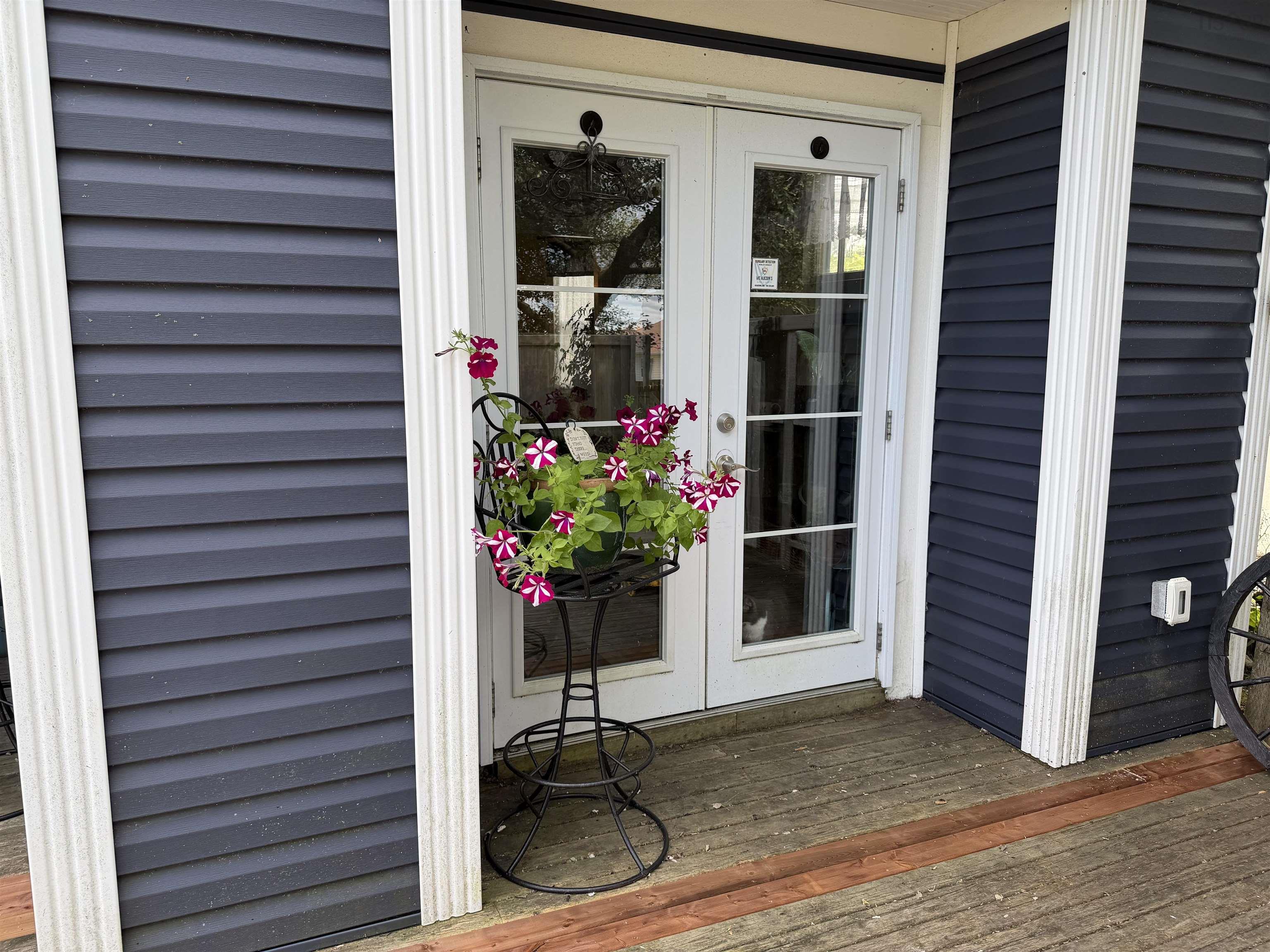 $328,800.00: 830 Main Street, Glace Bay