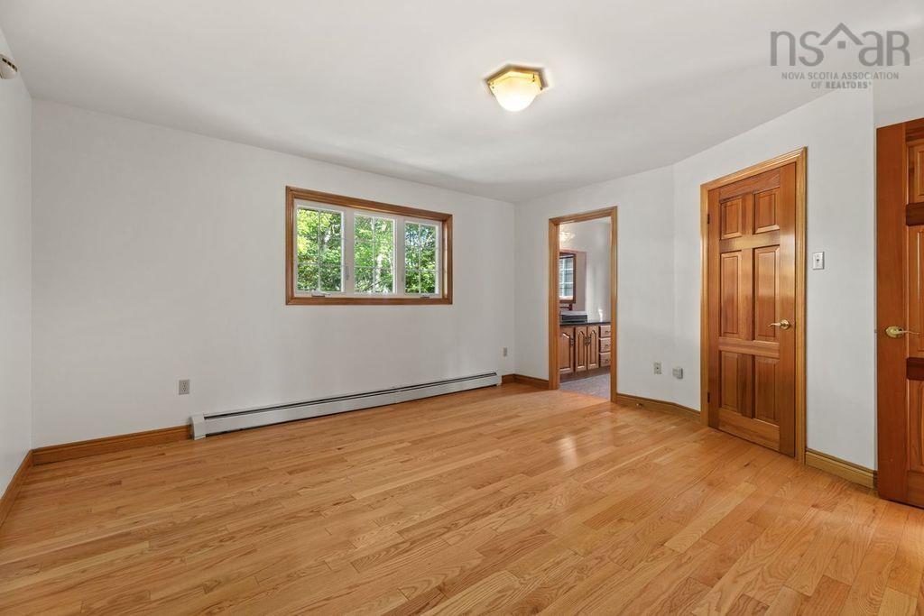 $749,900.00: 2 Huxley Close, Halifax