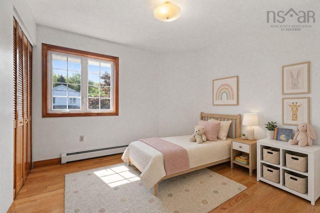 $749,900.00: 2 Huxley Close, Halifax
