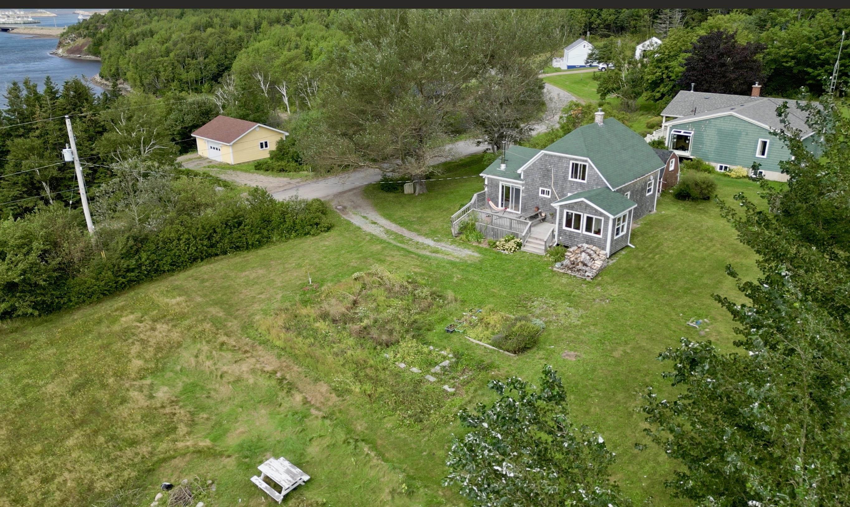 $337,500.00: 1286 CHEMIN MACGARRY Road, Grand Étang