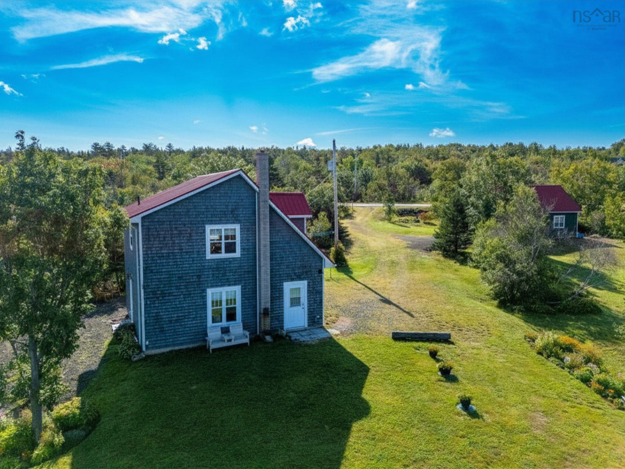 $569,000.00: 6437 Shore Road West, Youngs Cove
