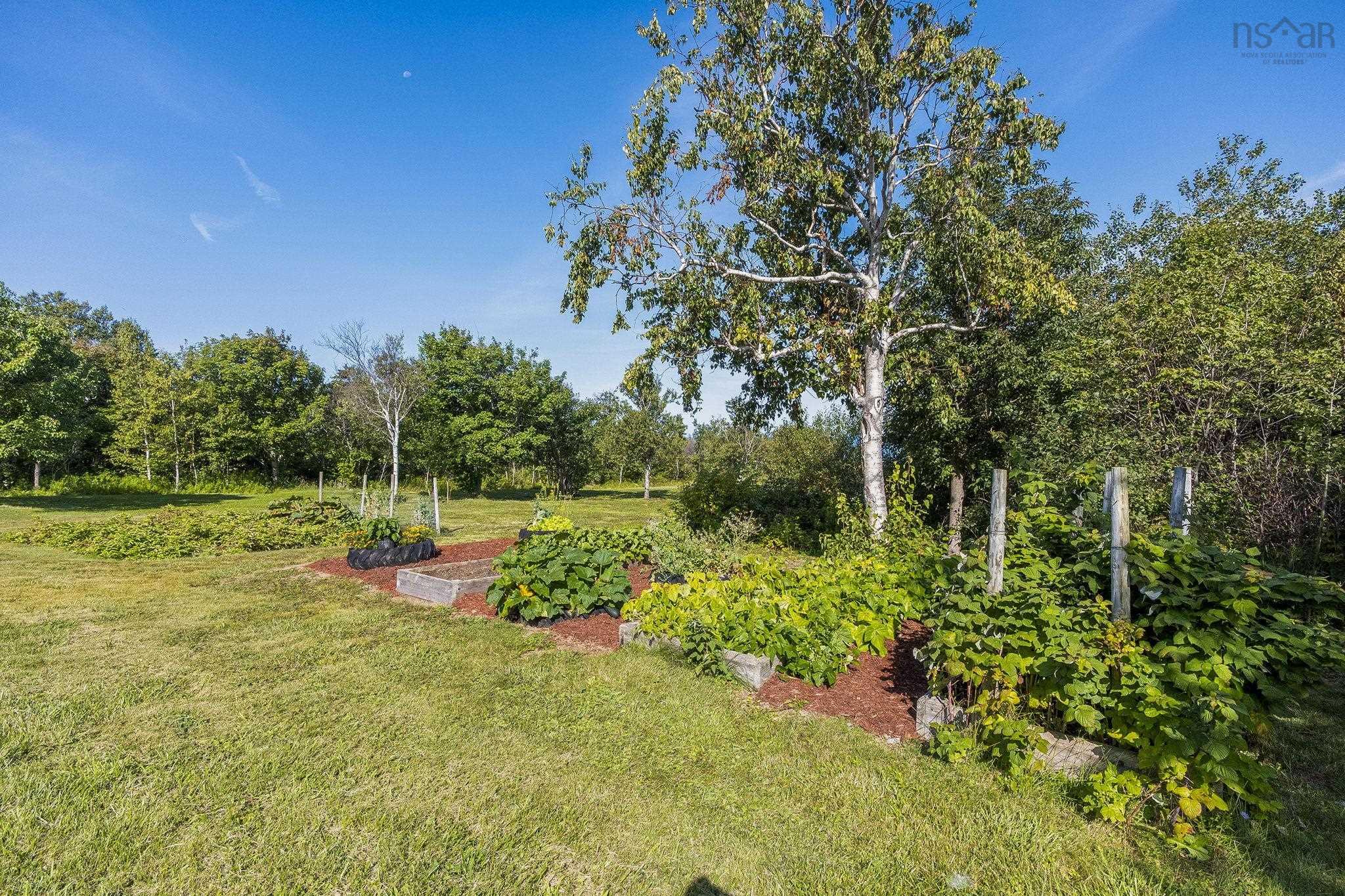 $569,000.00: 6437 Shore Road West, Youngs Cove