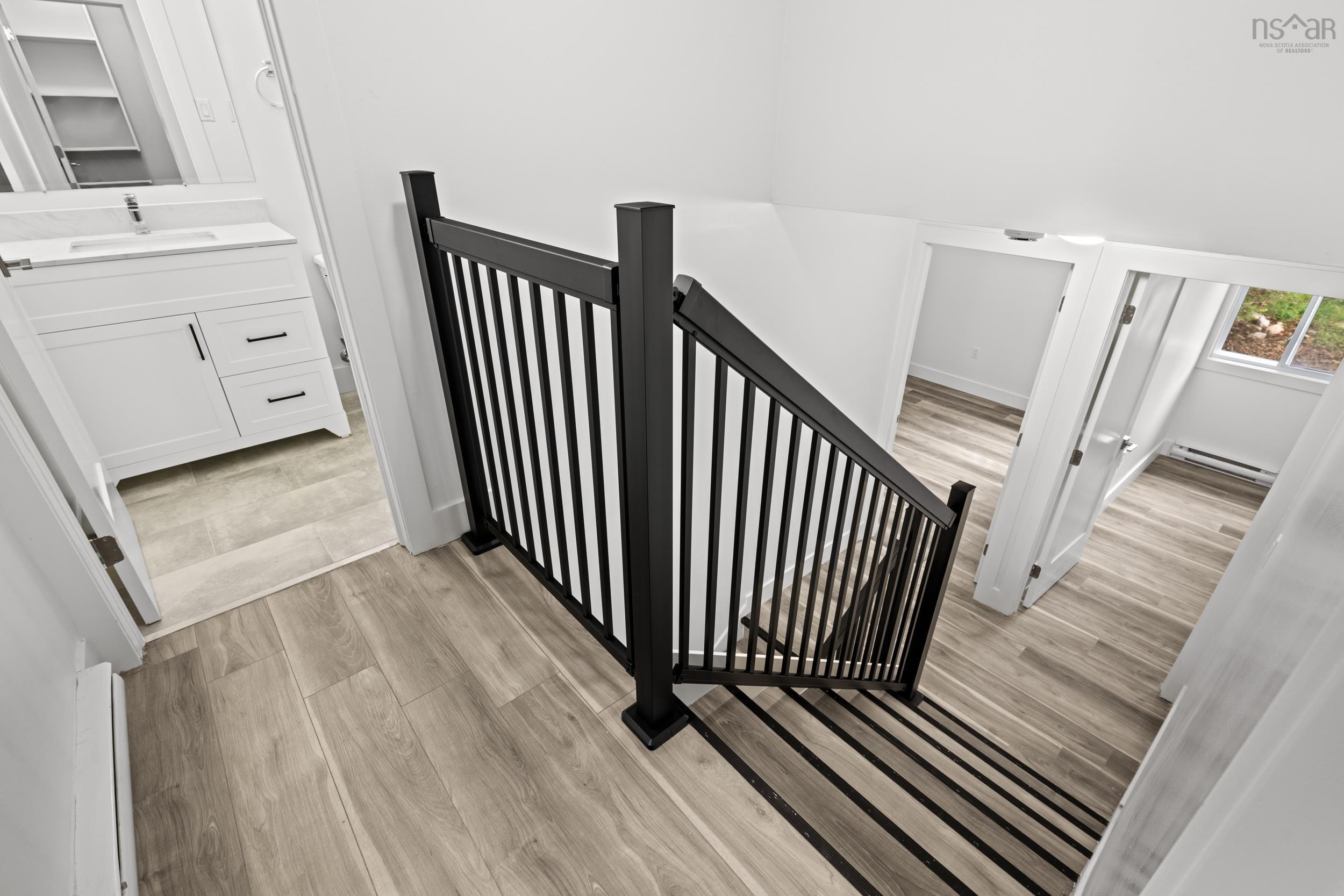 $699,900.00: 23-23A Ruben Court, Dartmouth