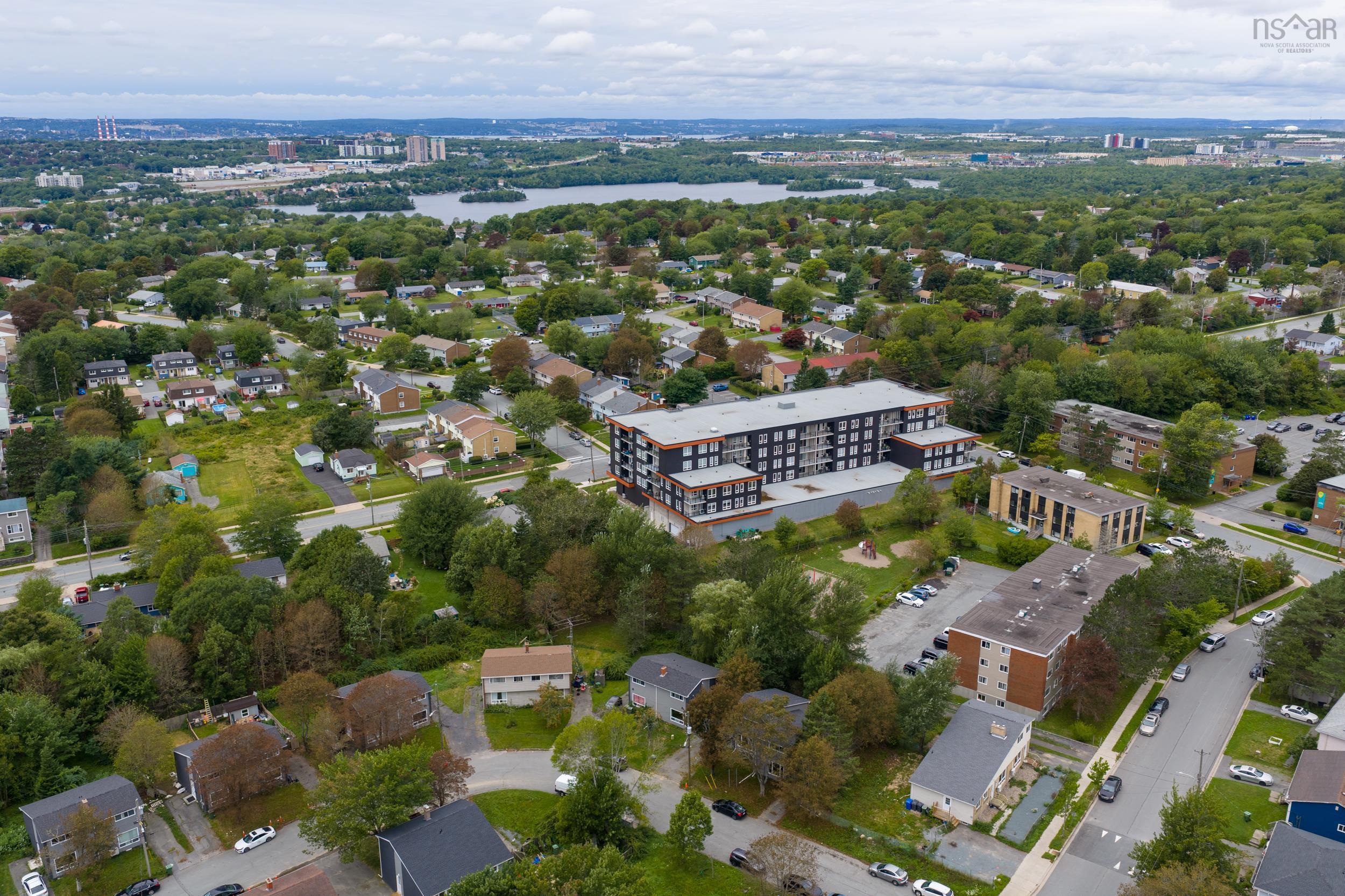 $699,900.00: 23-23A Ruben Court, Dartmouth