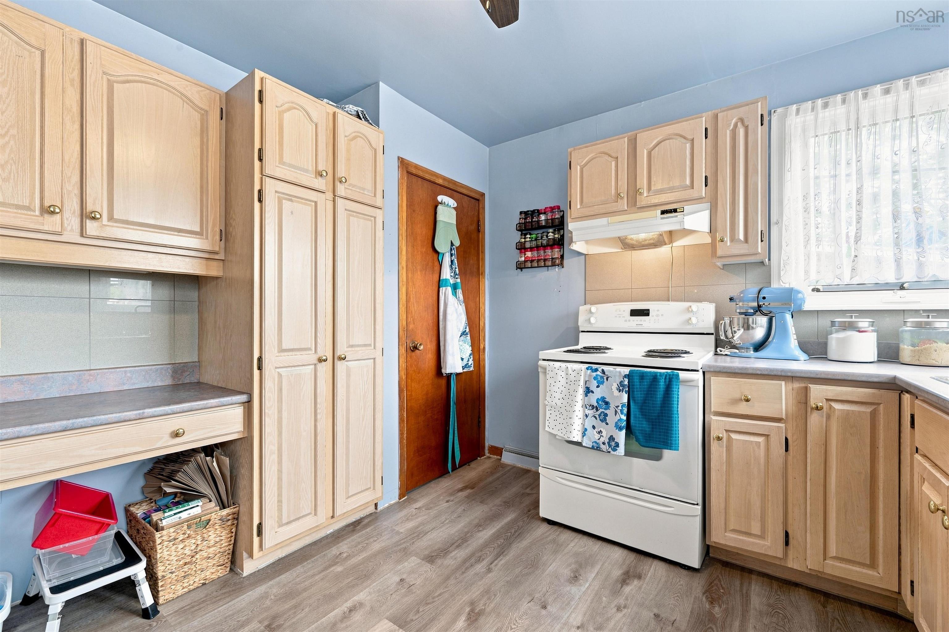 $509,900.00: 541 A Herring Cove Road, Halifax