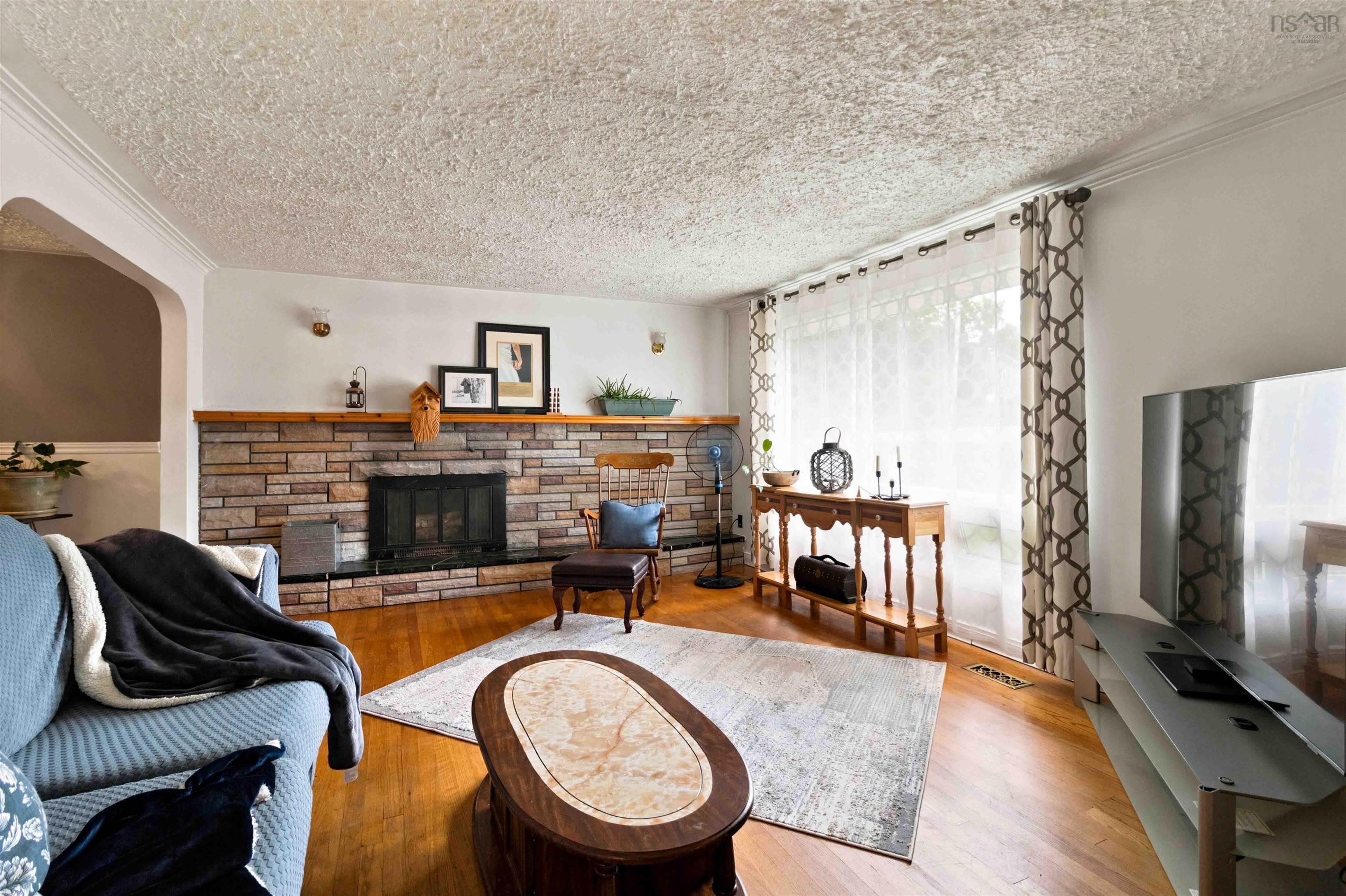 $439,900.00: 30 Memorial Drive, Westphal
