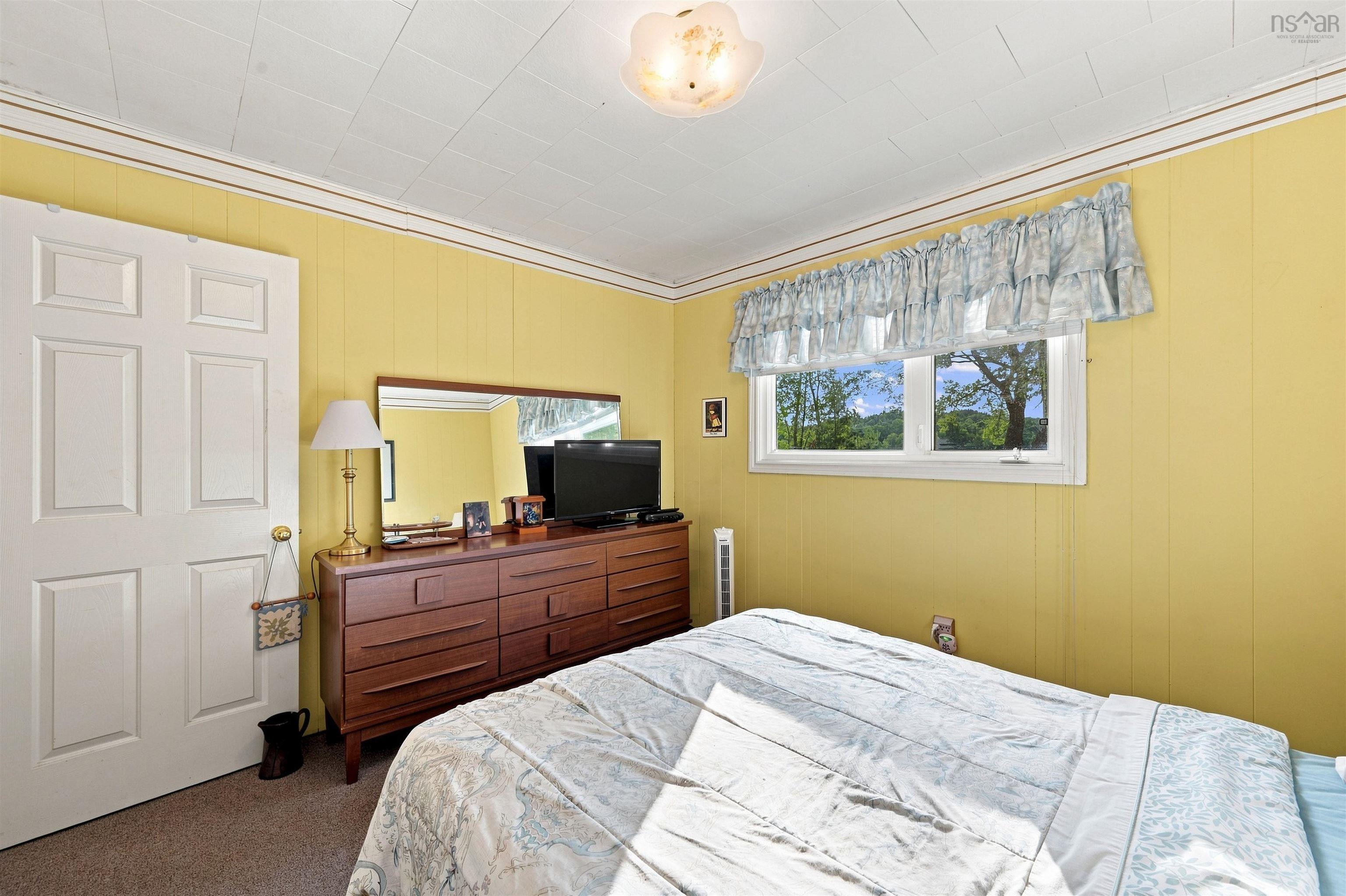 $399,900.00: 29 Lakeside Road, Molega Lake