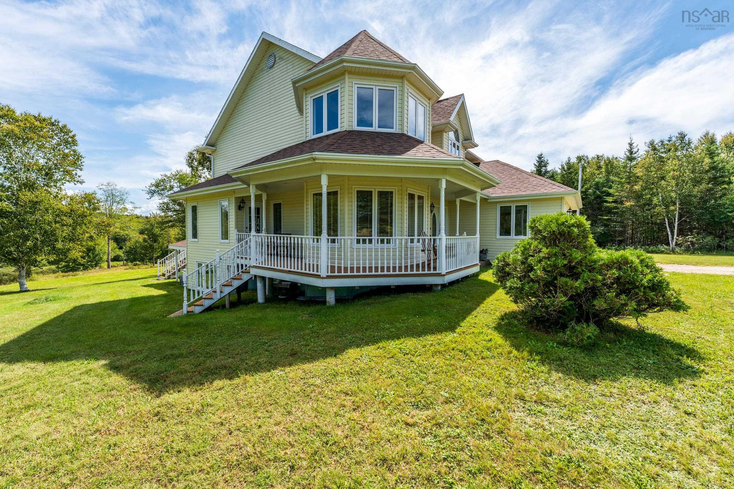 $699,000.00: 12 Homecrest Terrace, Pleasant Valley
