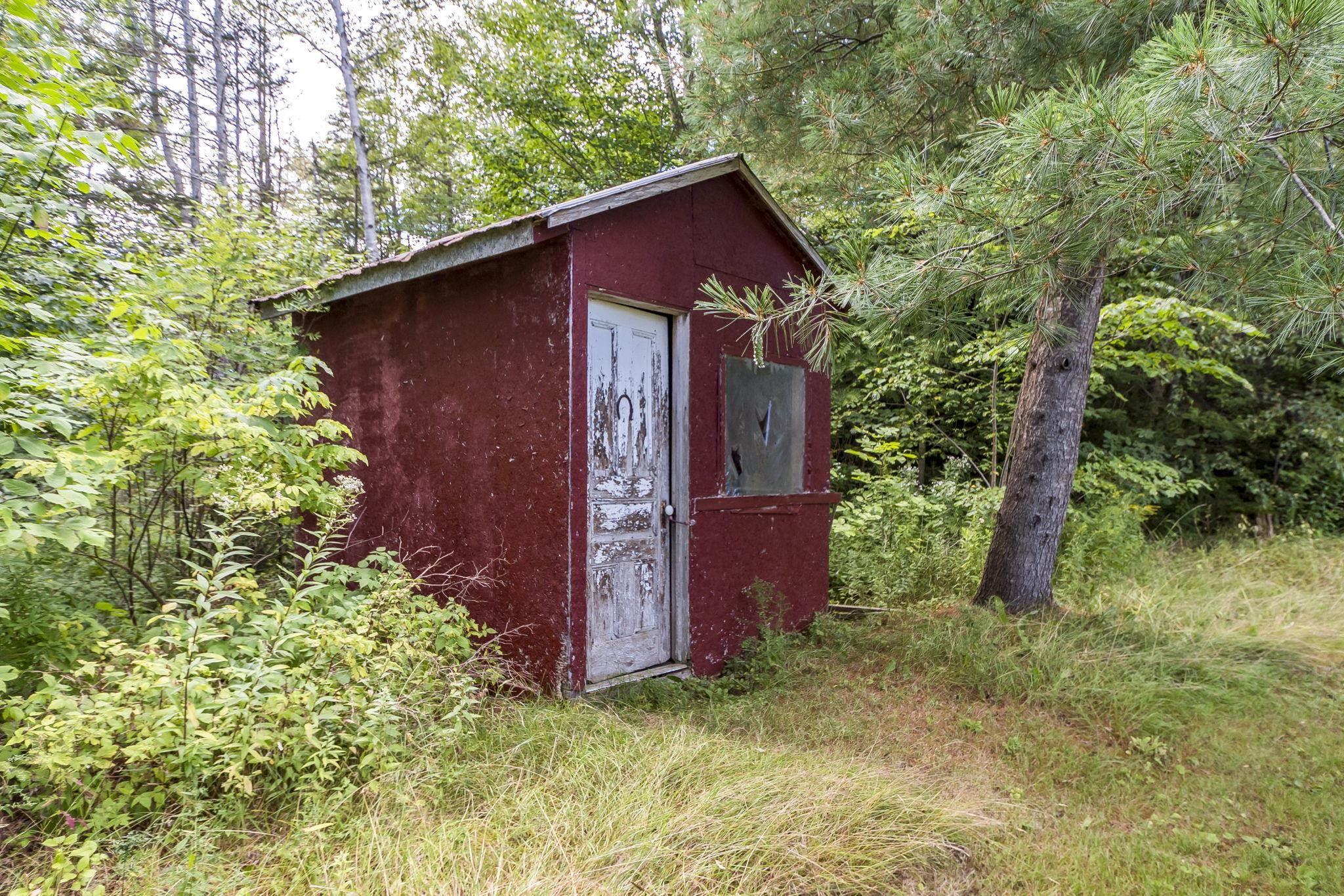 $239,900.00: 7613 Highway 215, Cambridge