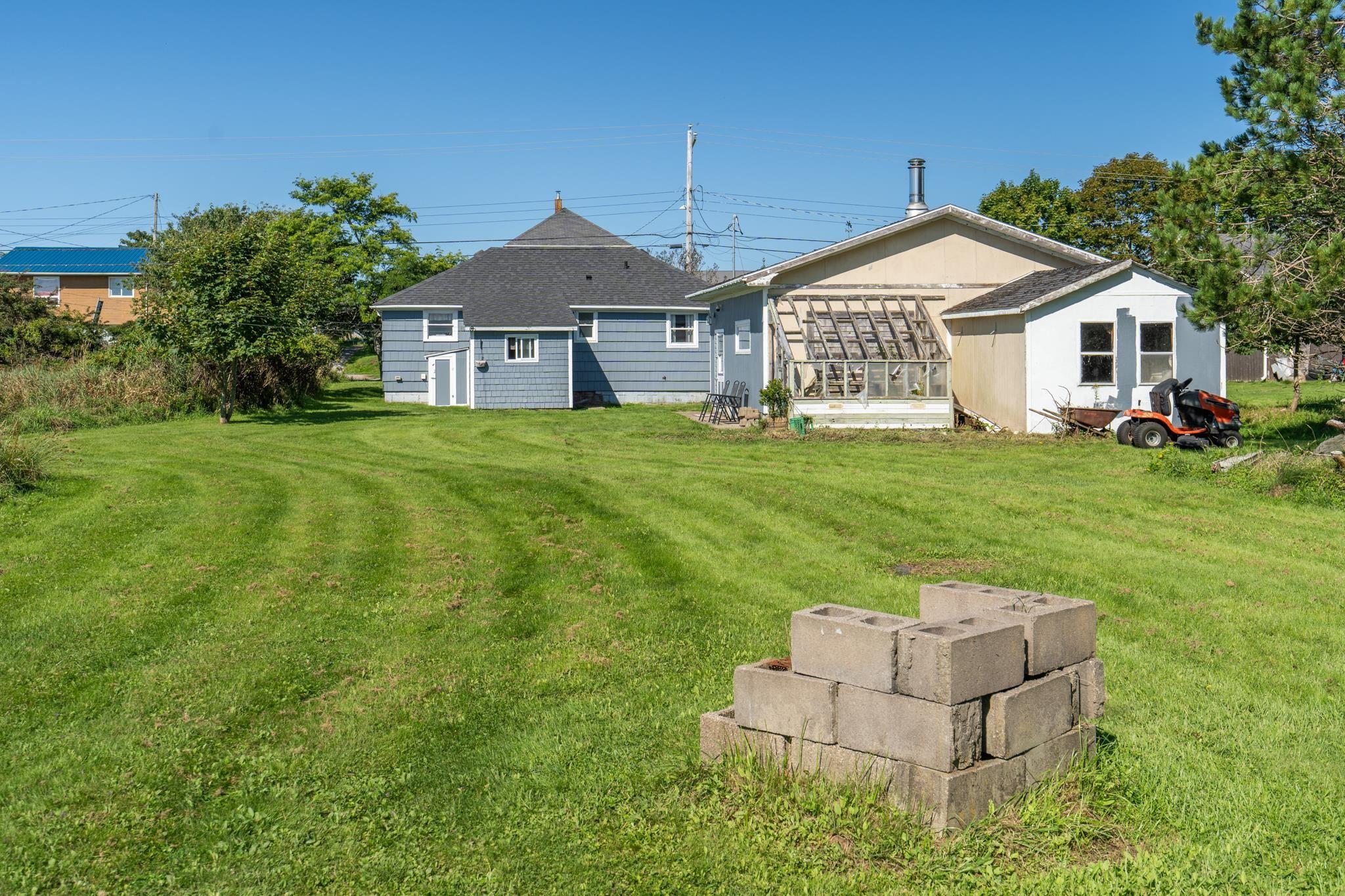 $189,900.00: 37 Pleasant Street, Yarmouth