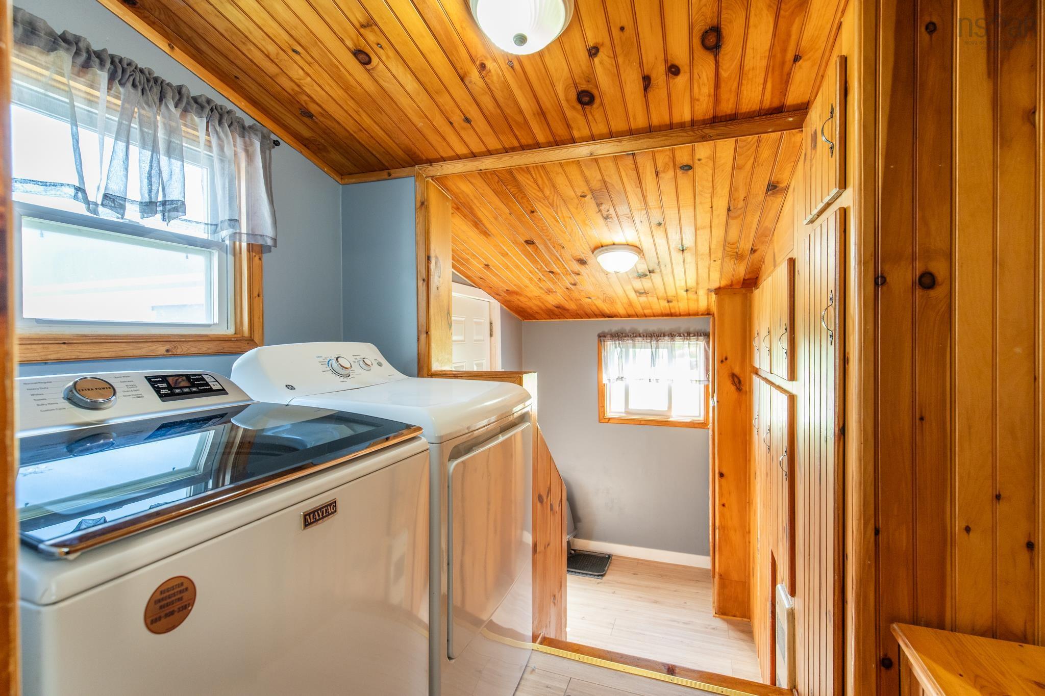 $189,900.00: 37 Pleasant Street, Yarmouth