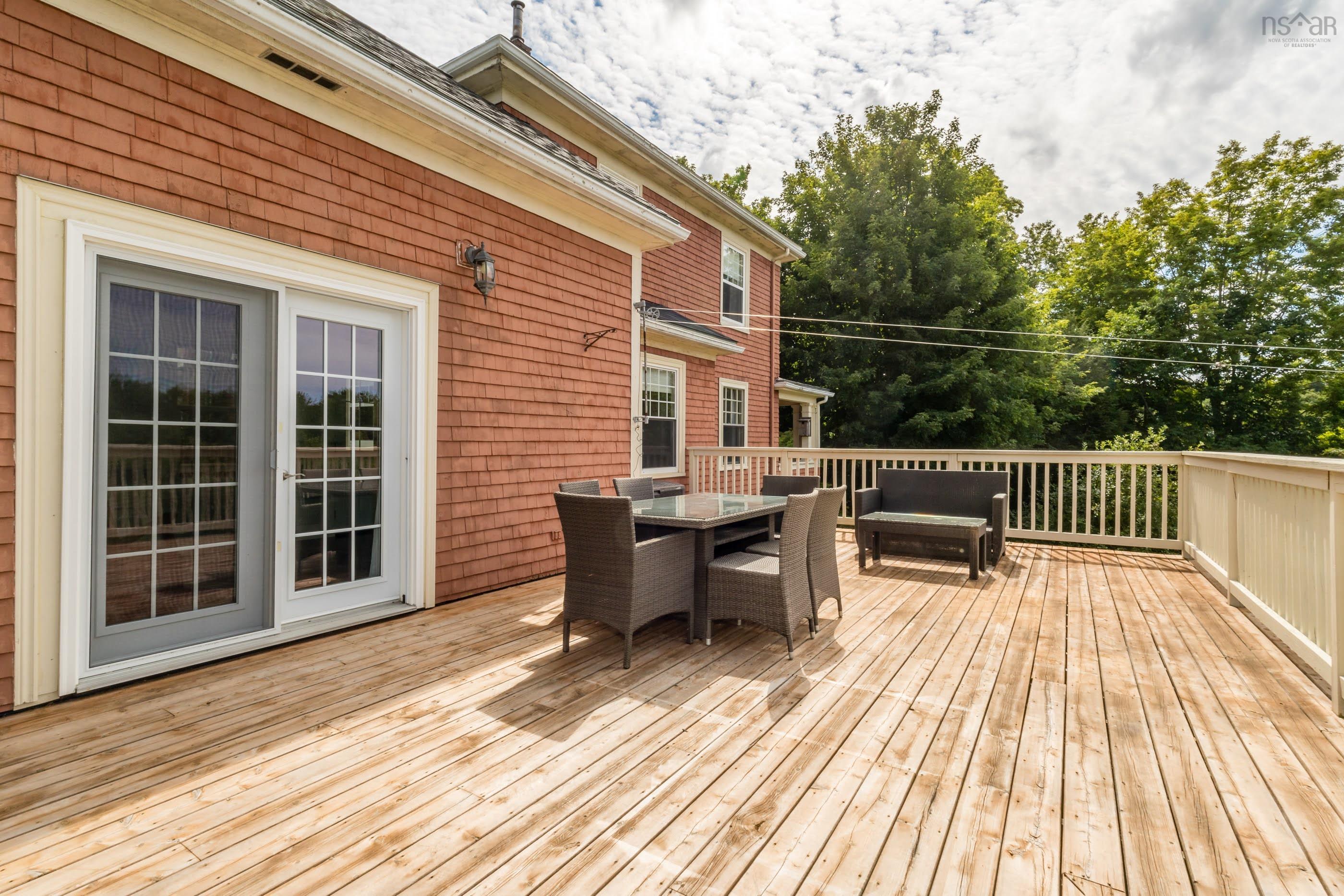 $439,900.00: 9039 Highway 201, Nictaux