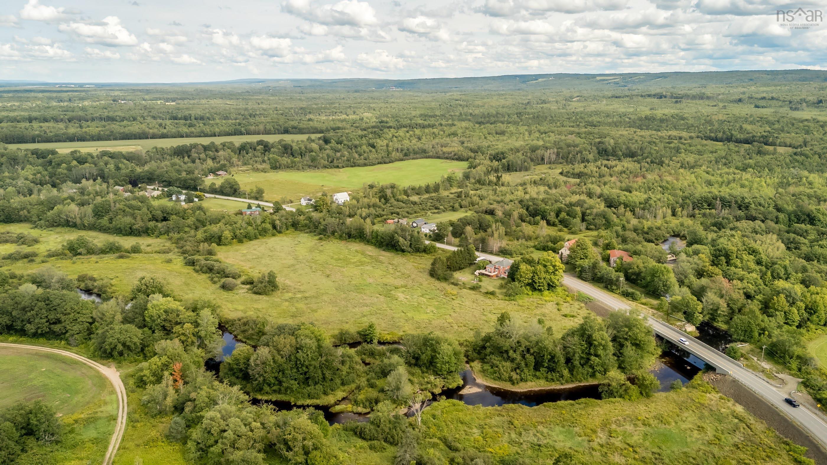$439,900.00: 9039 Highway 201, Nictaux