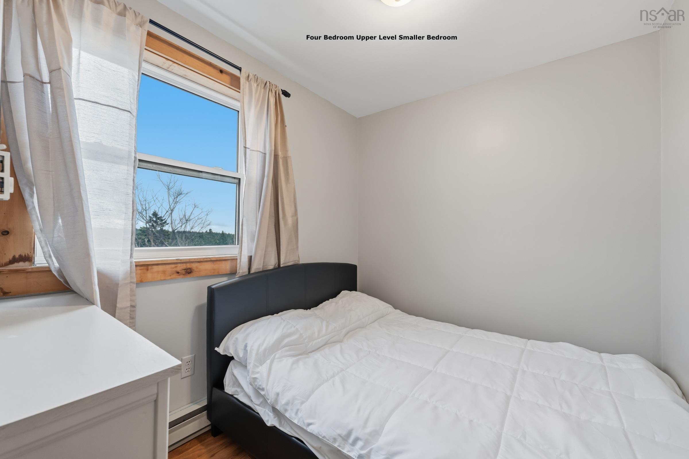$899,000.00: 42 Beecher