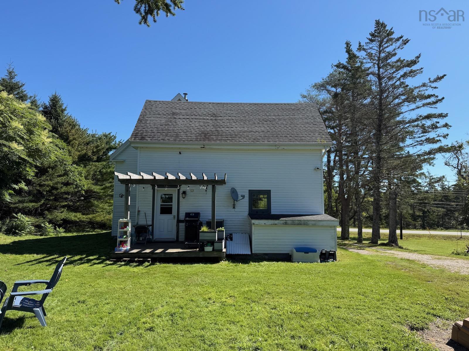 $309,900.00: 1173 Highway 1, Hebron