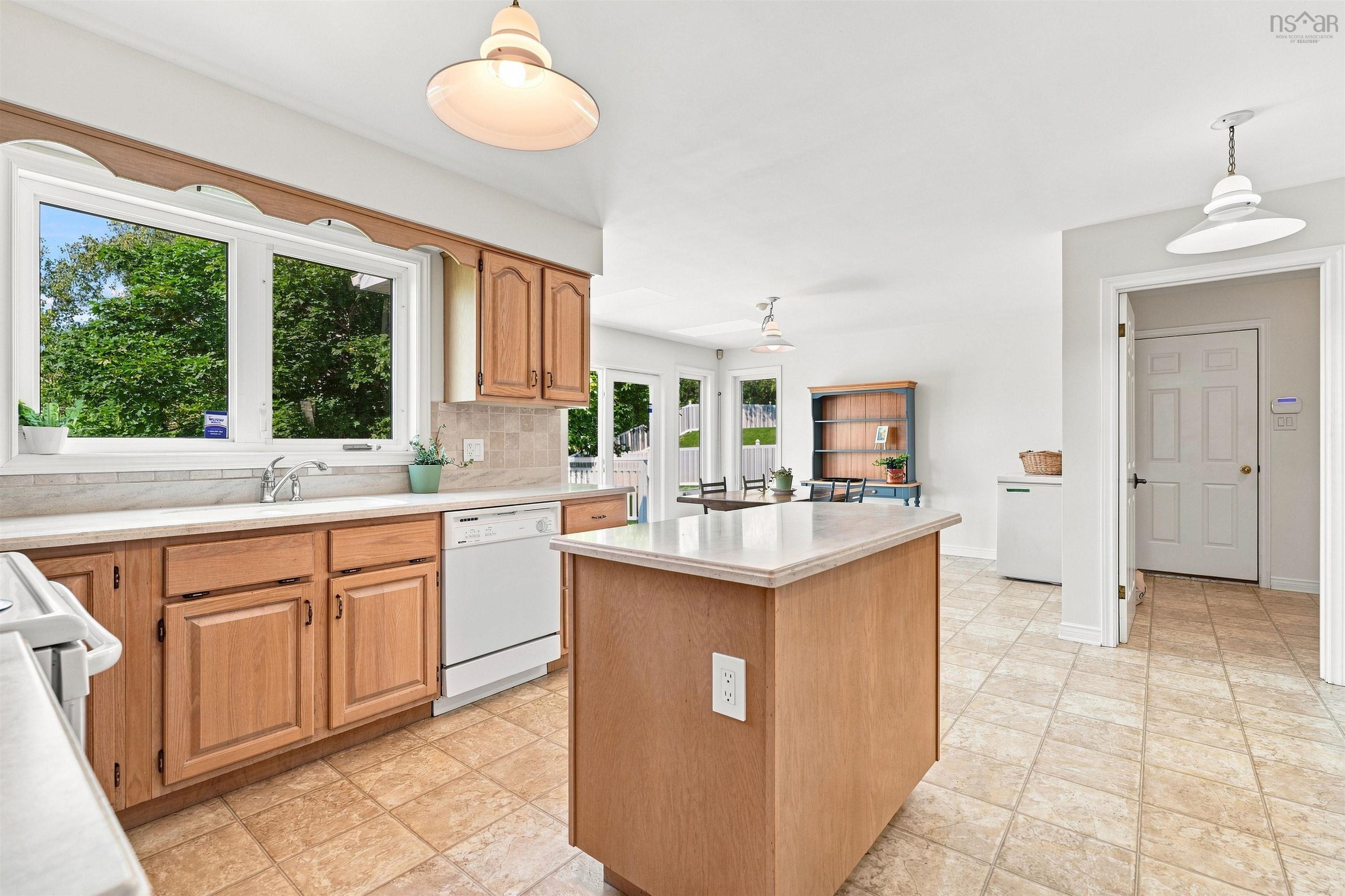 $1,200,000.00: 96 Brook Street, Fairmount