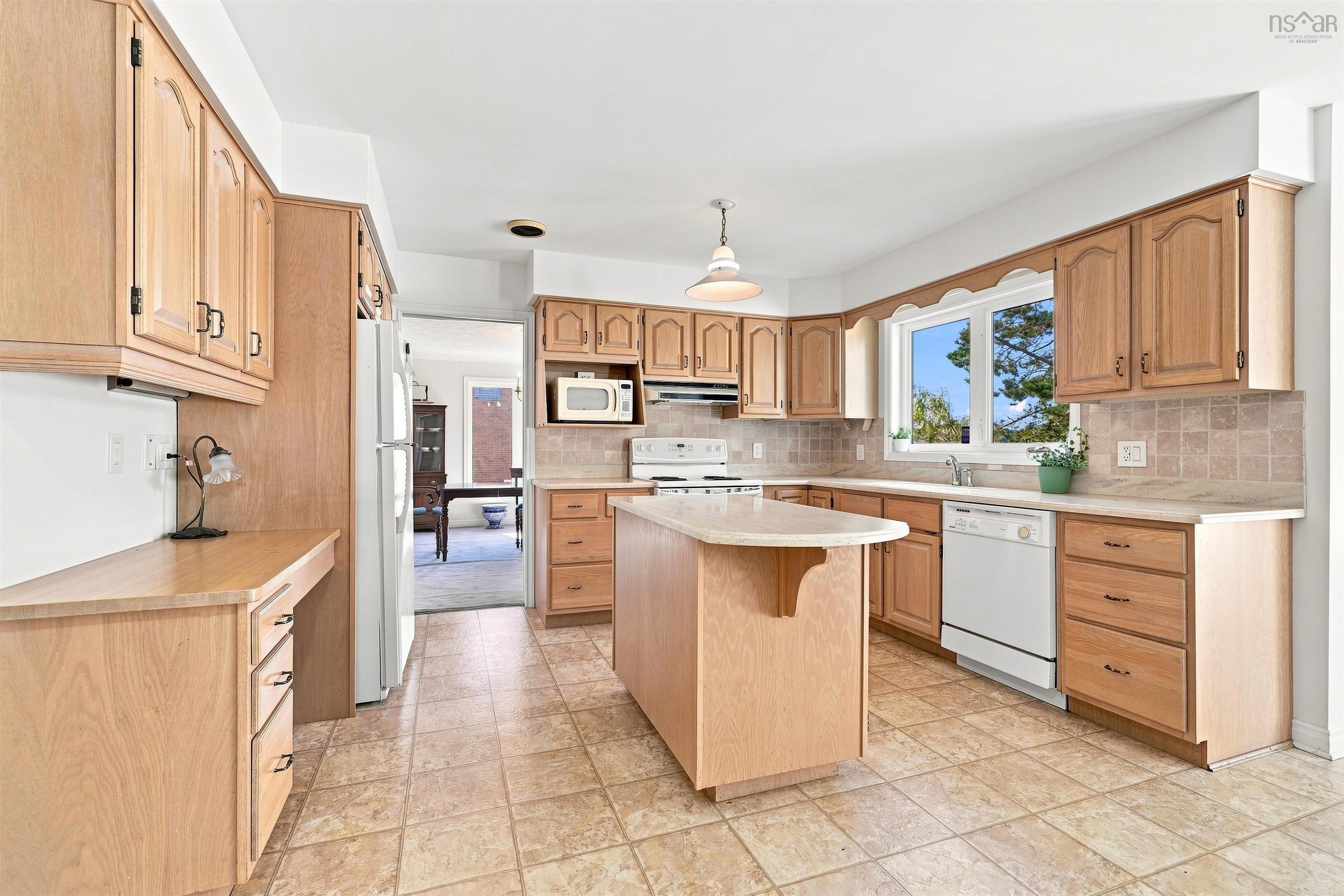 $1,200,000.00: 96 Brook Street, Fairmount