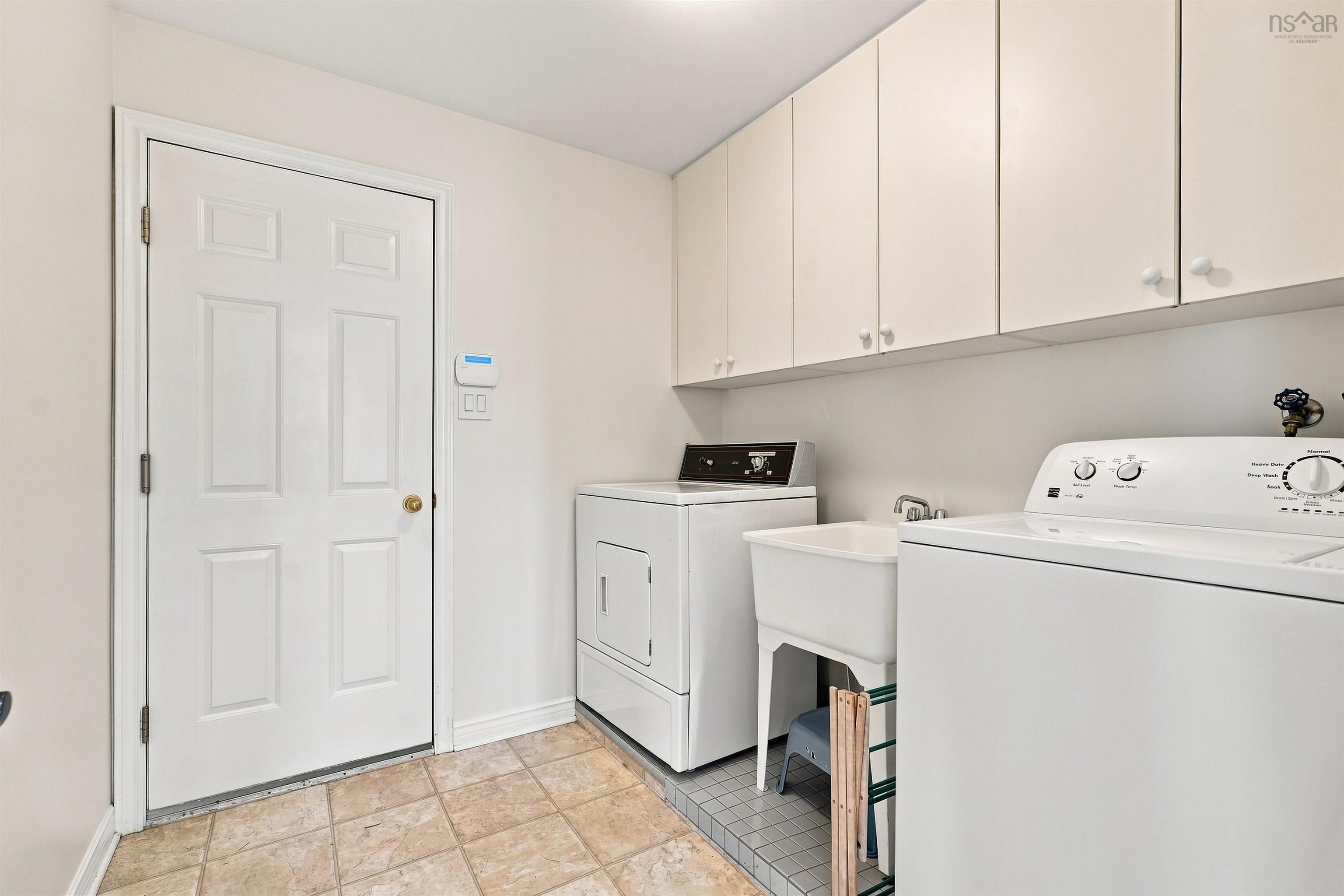 $1,200,000.00: 96 Brook Street, Fairmount