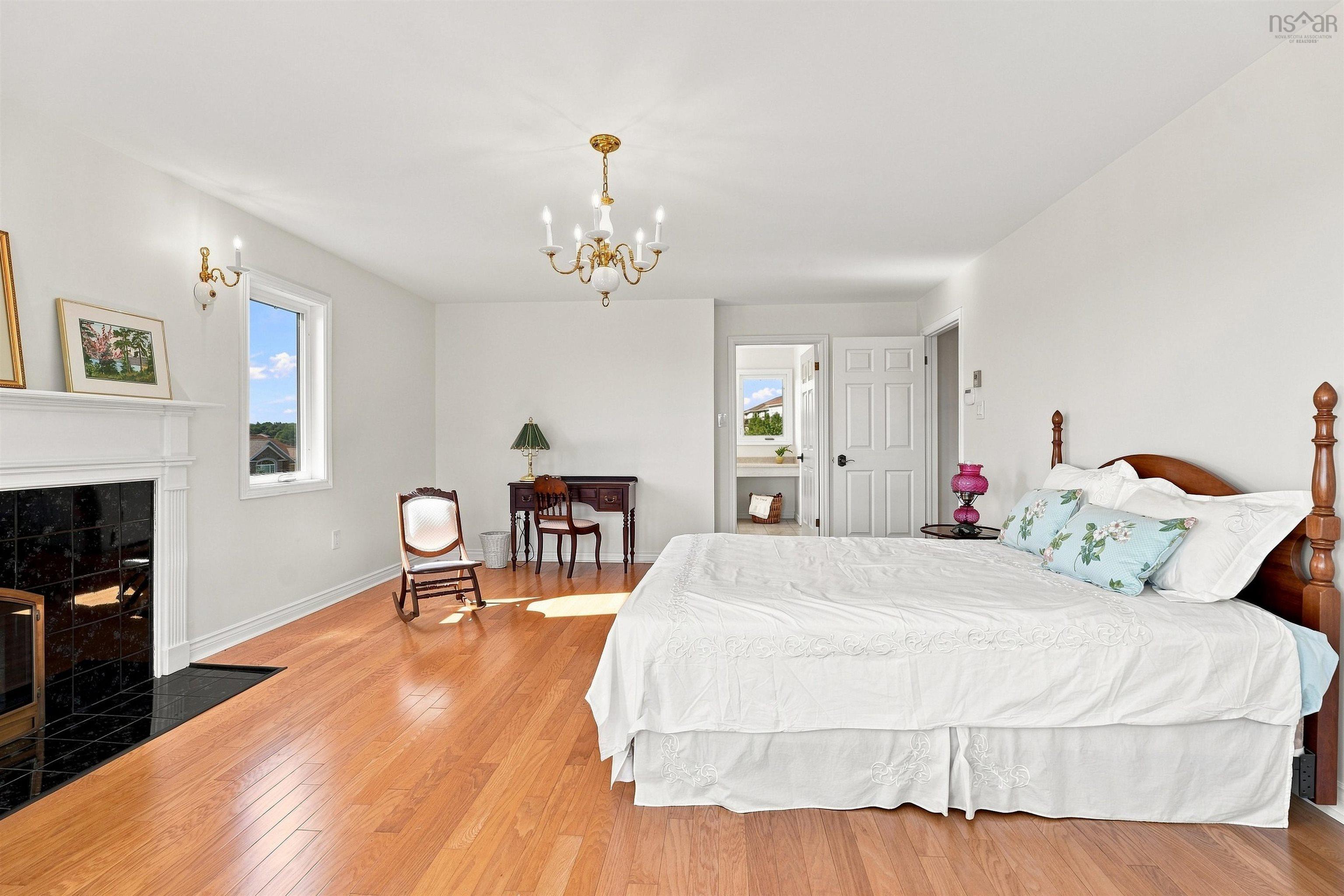 $1,200,000.00: 96 Brook Street, Fairmount
