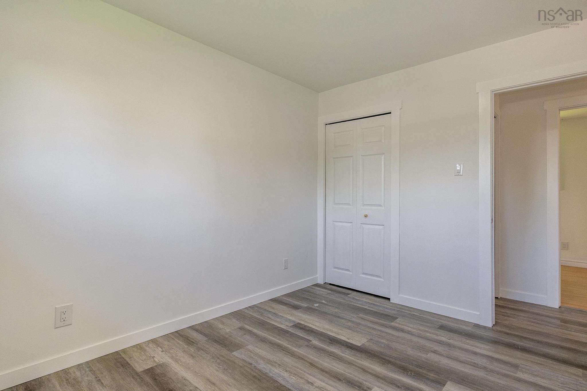 $385,000.00: 35 Lockhart Avenue, Lower Truro