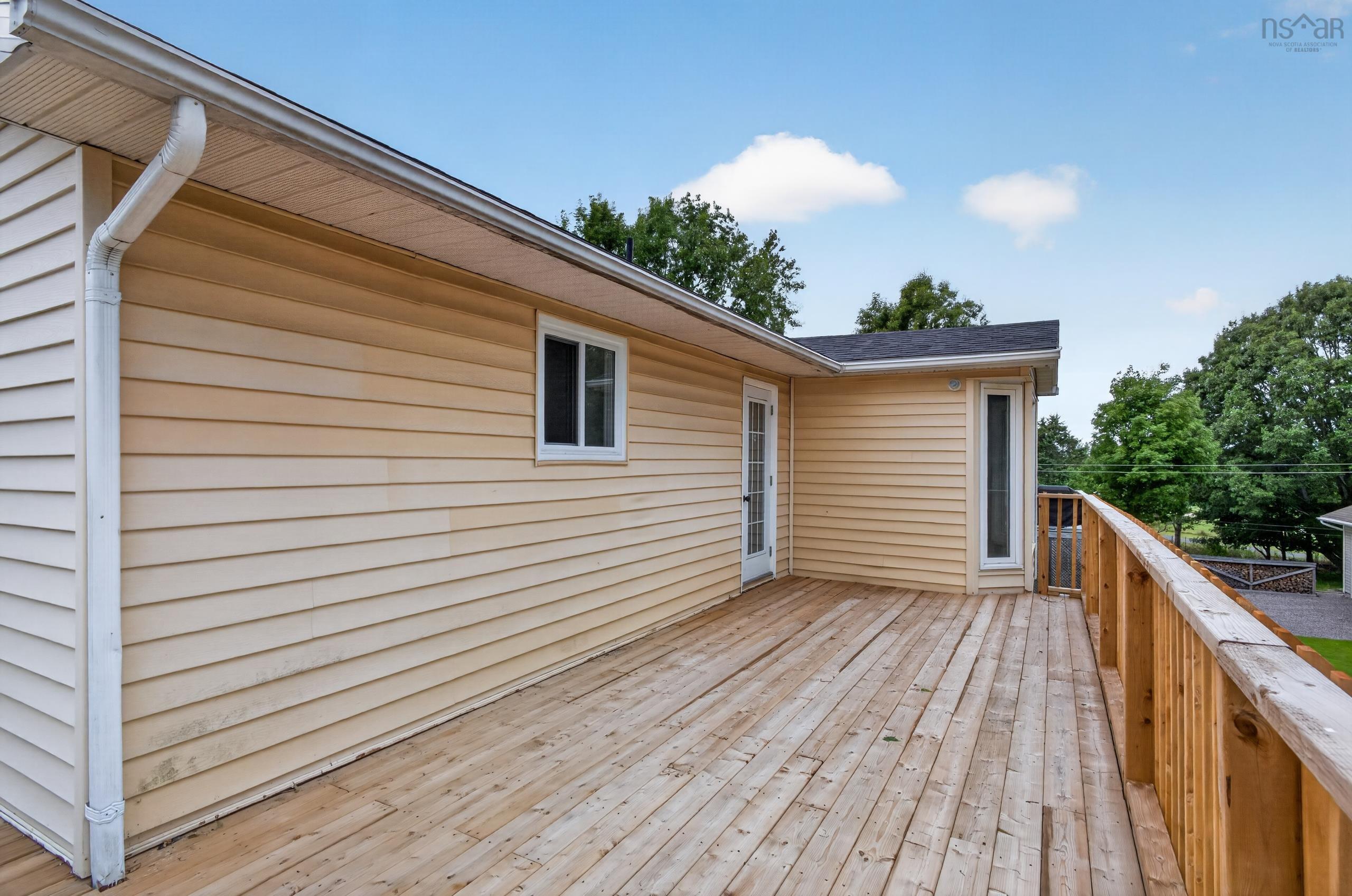 $385,000.00: 35 Lockhart Avenue, Lower Truro