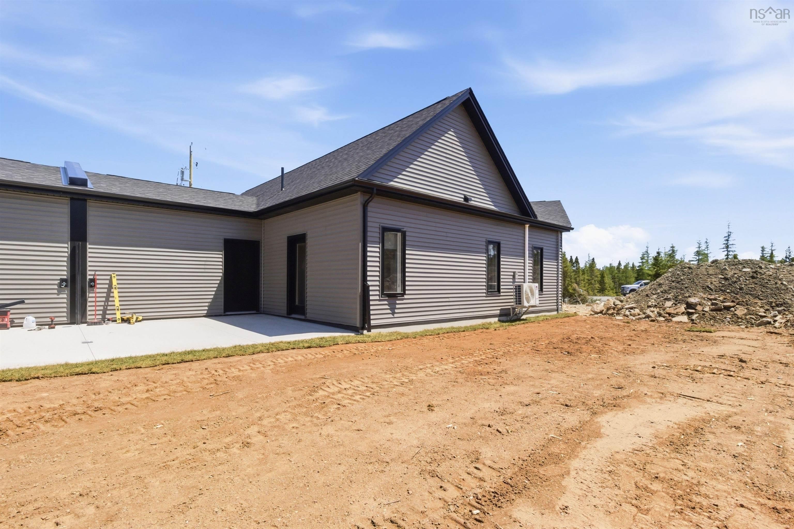 $459,900.00: 4 81 Radmer Drive, West Chezzetcook