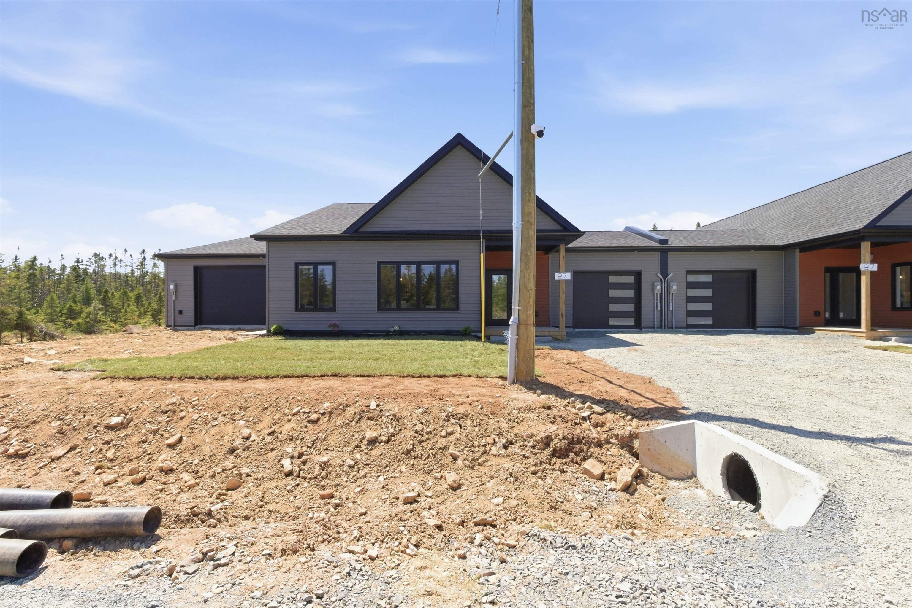 $459,900.00: 5 87 Radmer Drive, West Chezzetcook