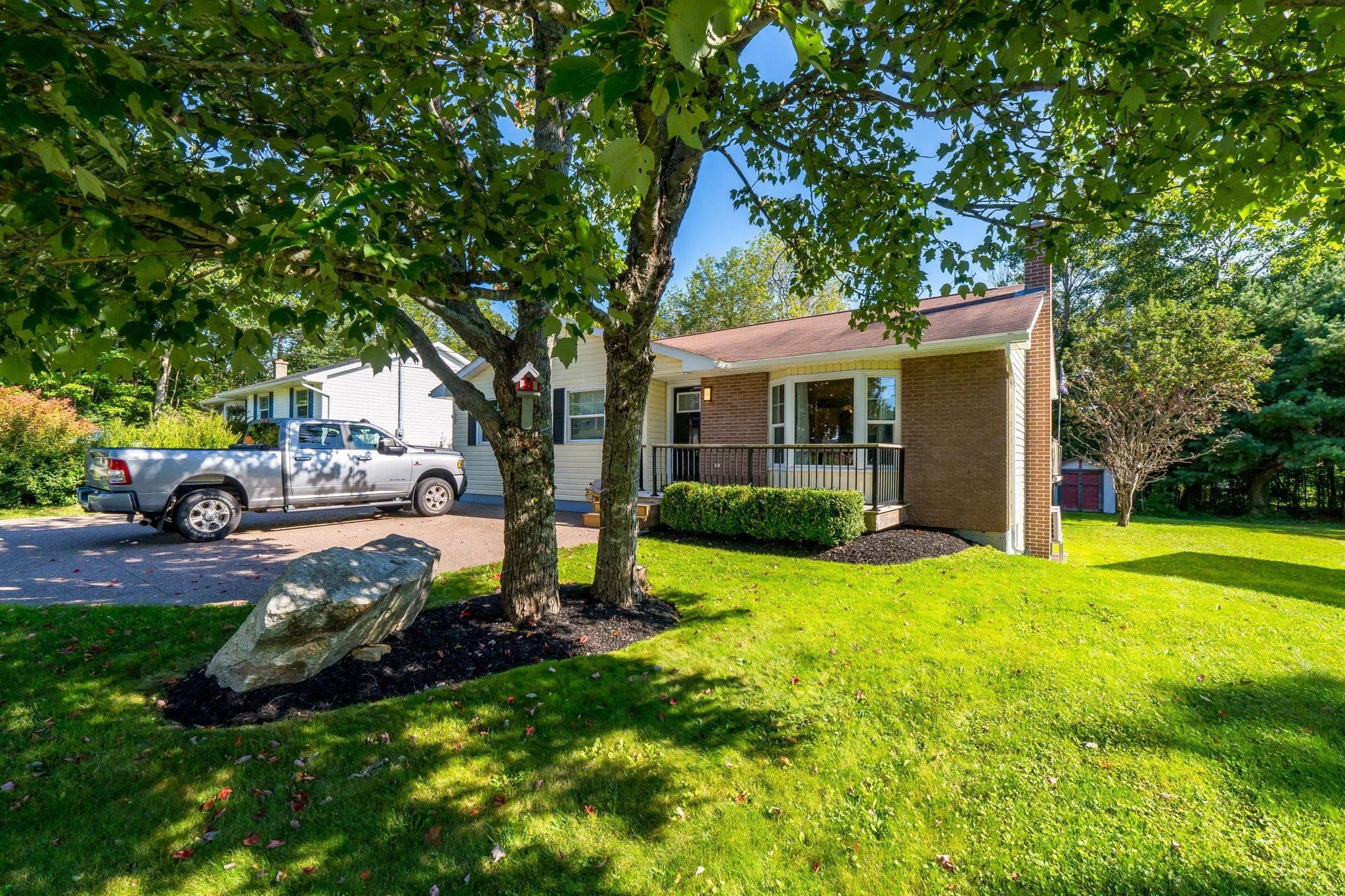 $539,900.00: 30 Forestglen Drive, Timberlea
