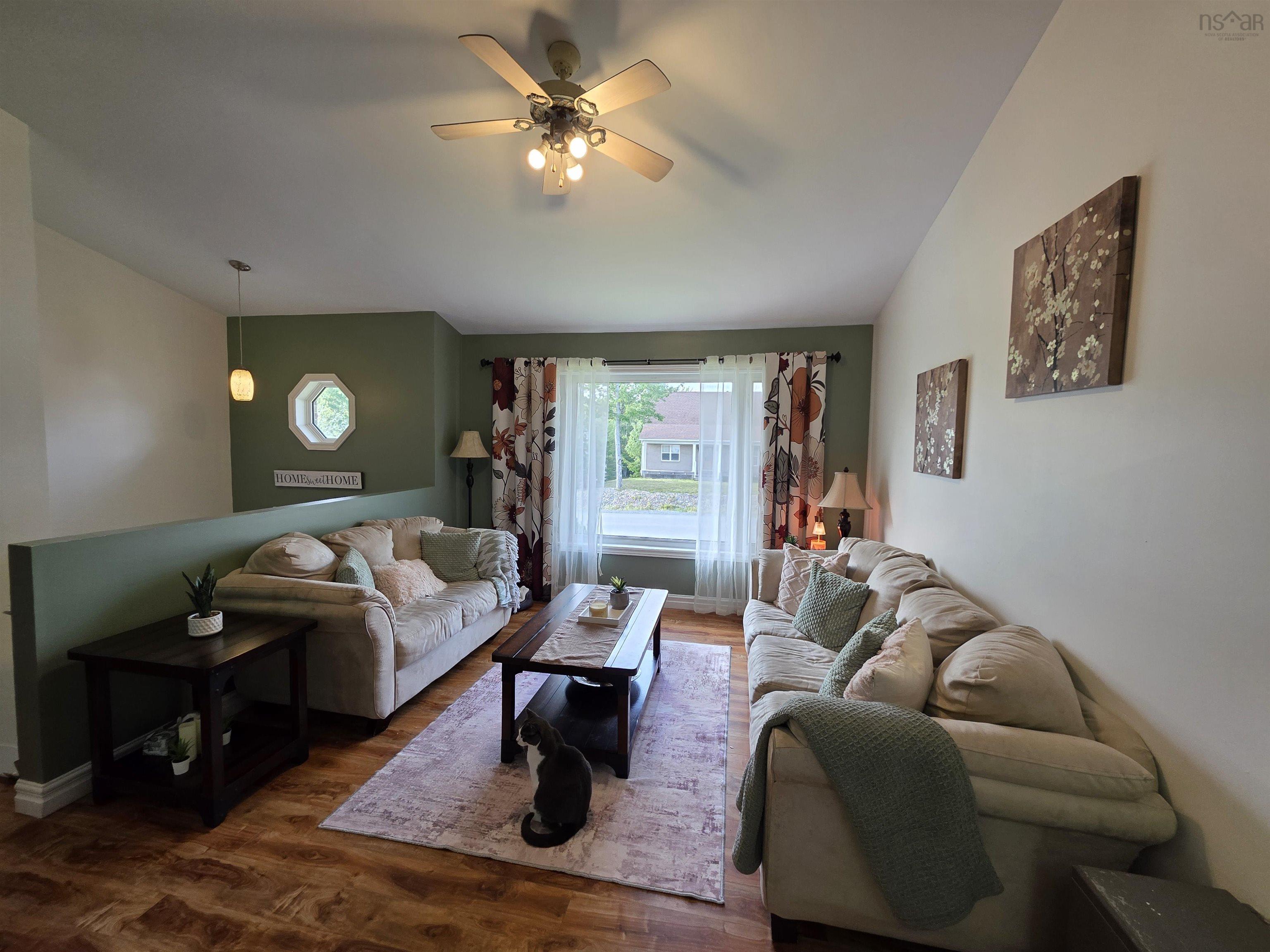 $467,900.00: 31 CARRIAGE Lane, Enfield