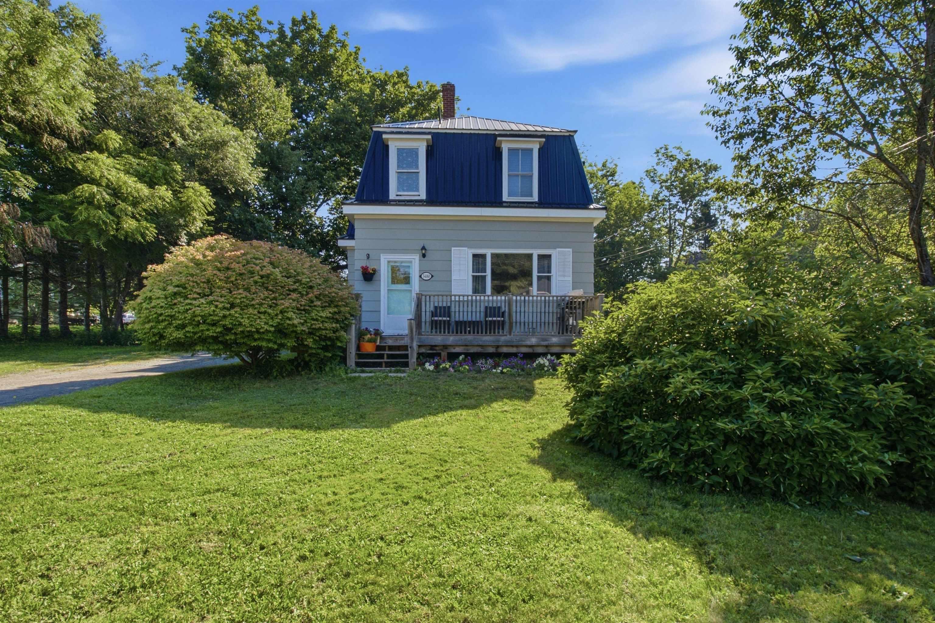 $284,900.00: 5480 Highway 215, Kempt Shore