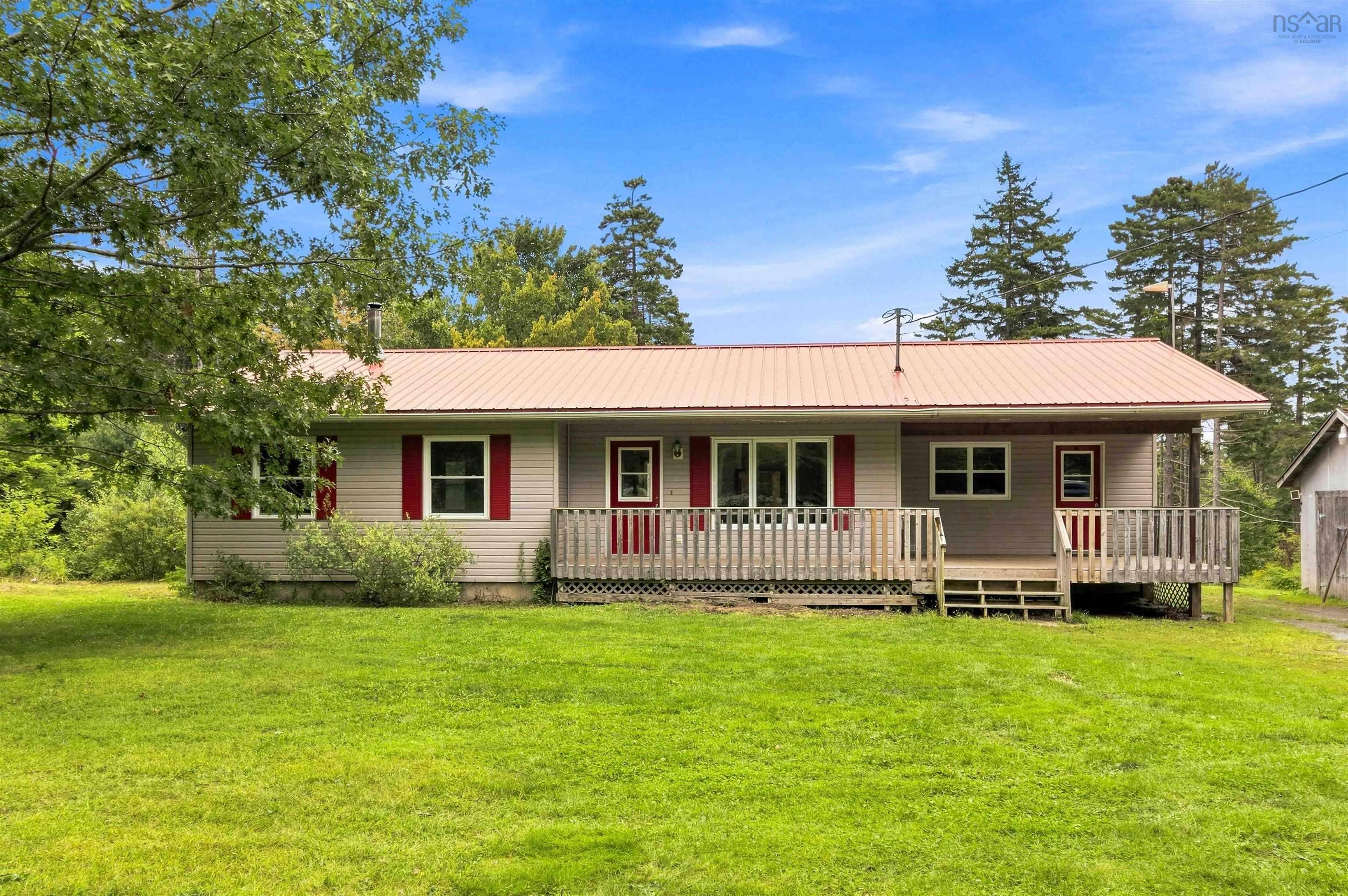 $375,000.00: 303 Crousetown Road, Conquerall Mills