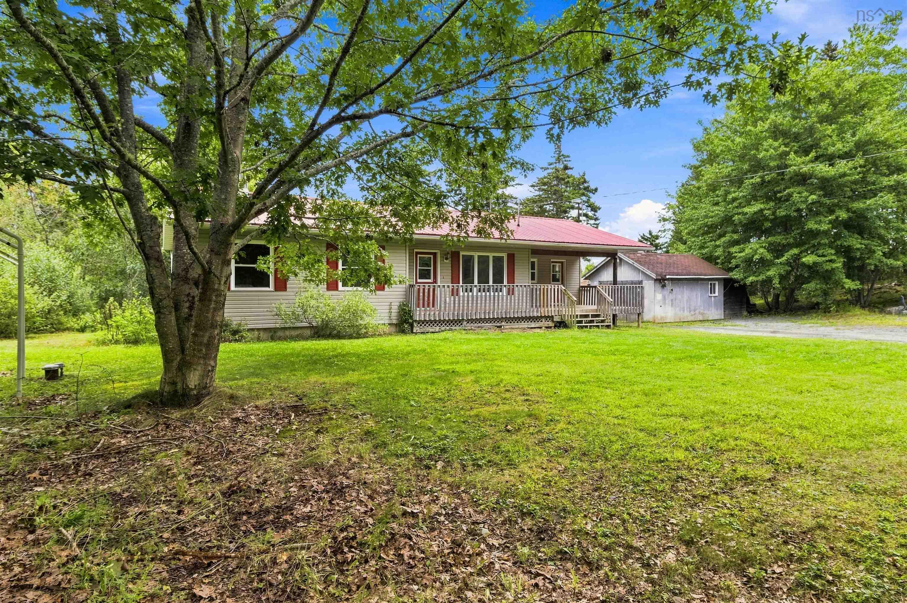 $375,000.00: 303 Crousetown Road, Conquerall Mills