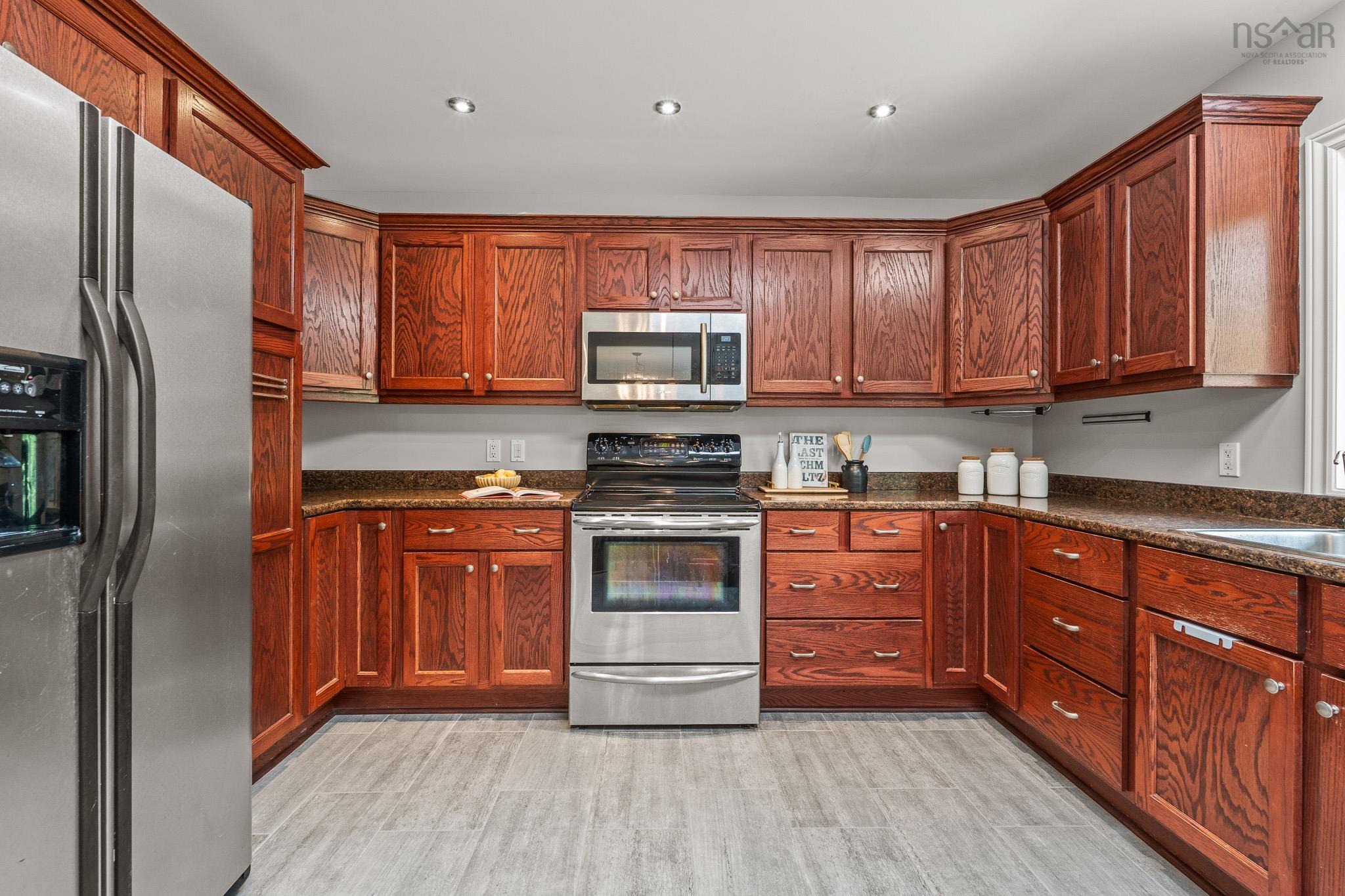 $639,900.00: 12 Loriann Drive, Porters Lake