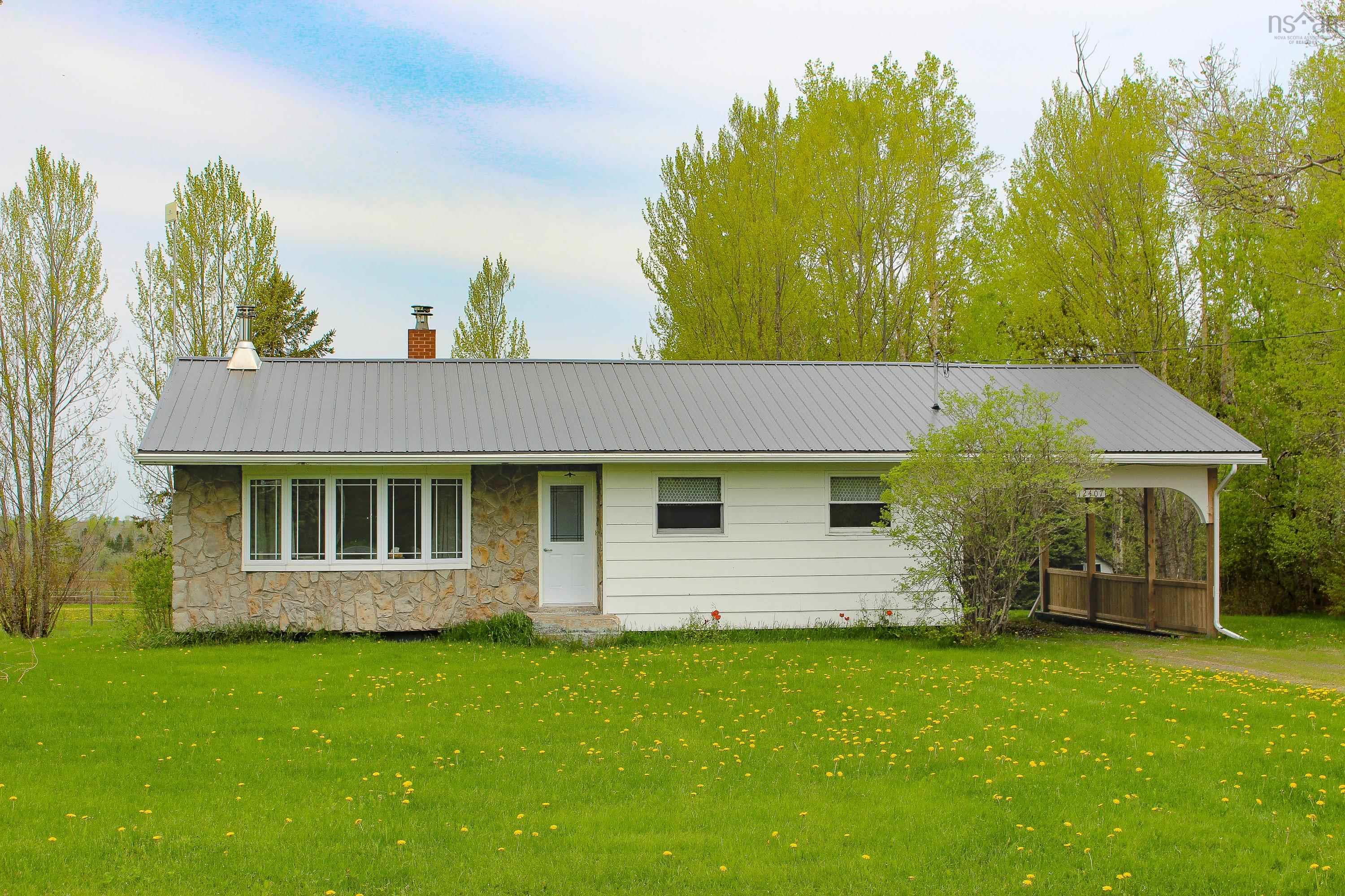 $349,900.00: 12407 Highway 4, Wentworth