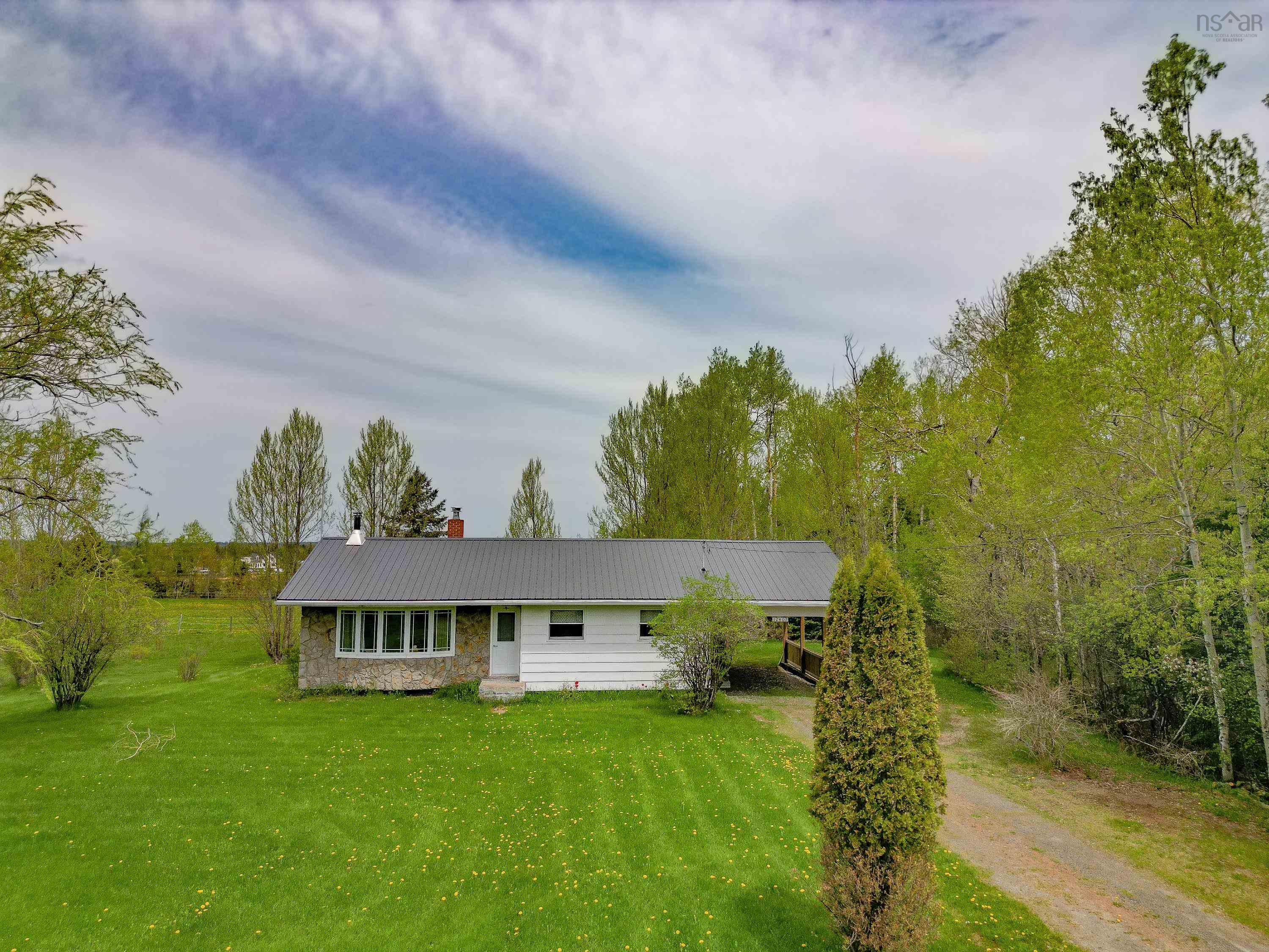$349,900.00: 12407 Highway 4, Wentworth