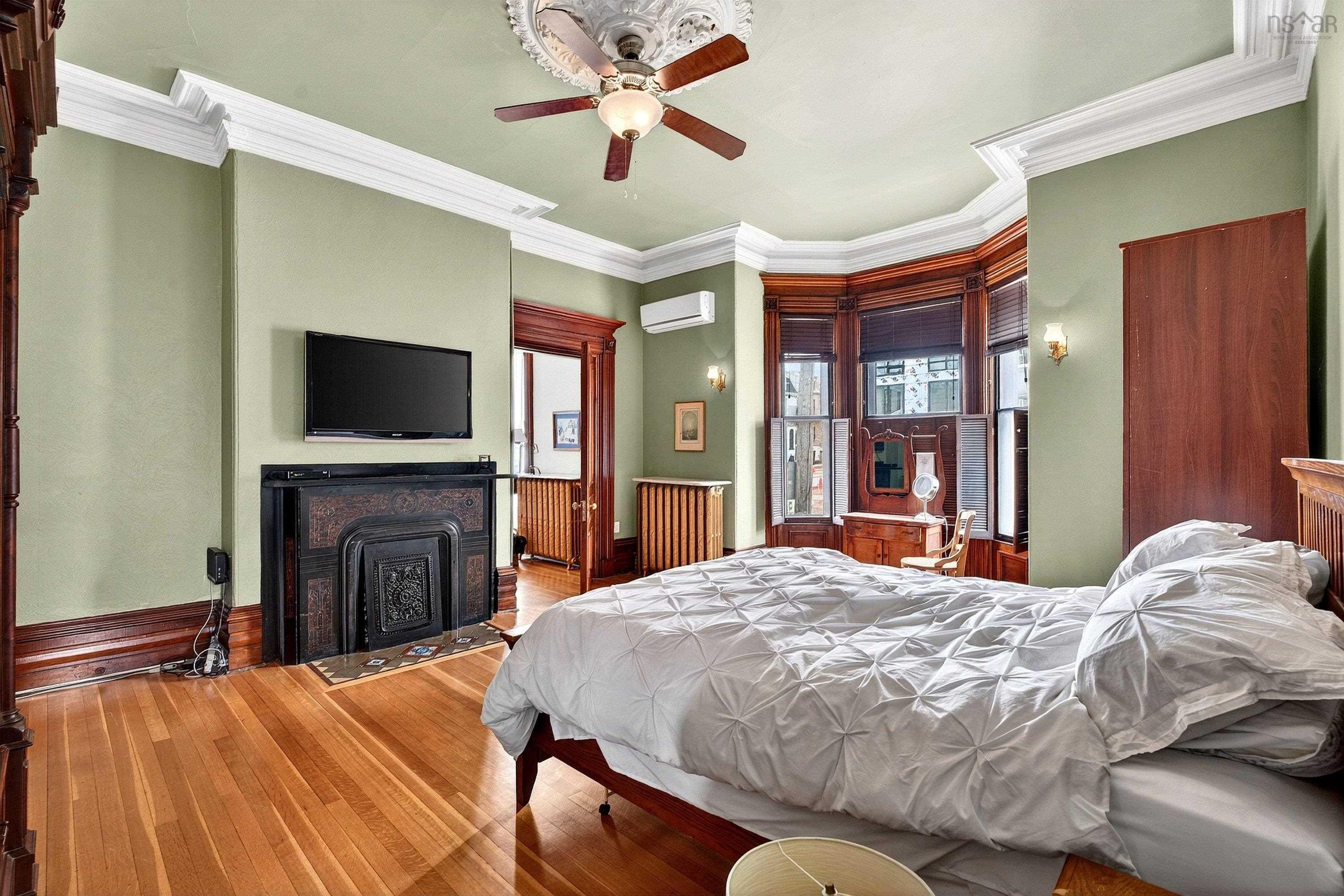 $2,300,000.00: 5691 Inglis Street, Halifax Peninsula