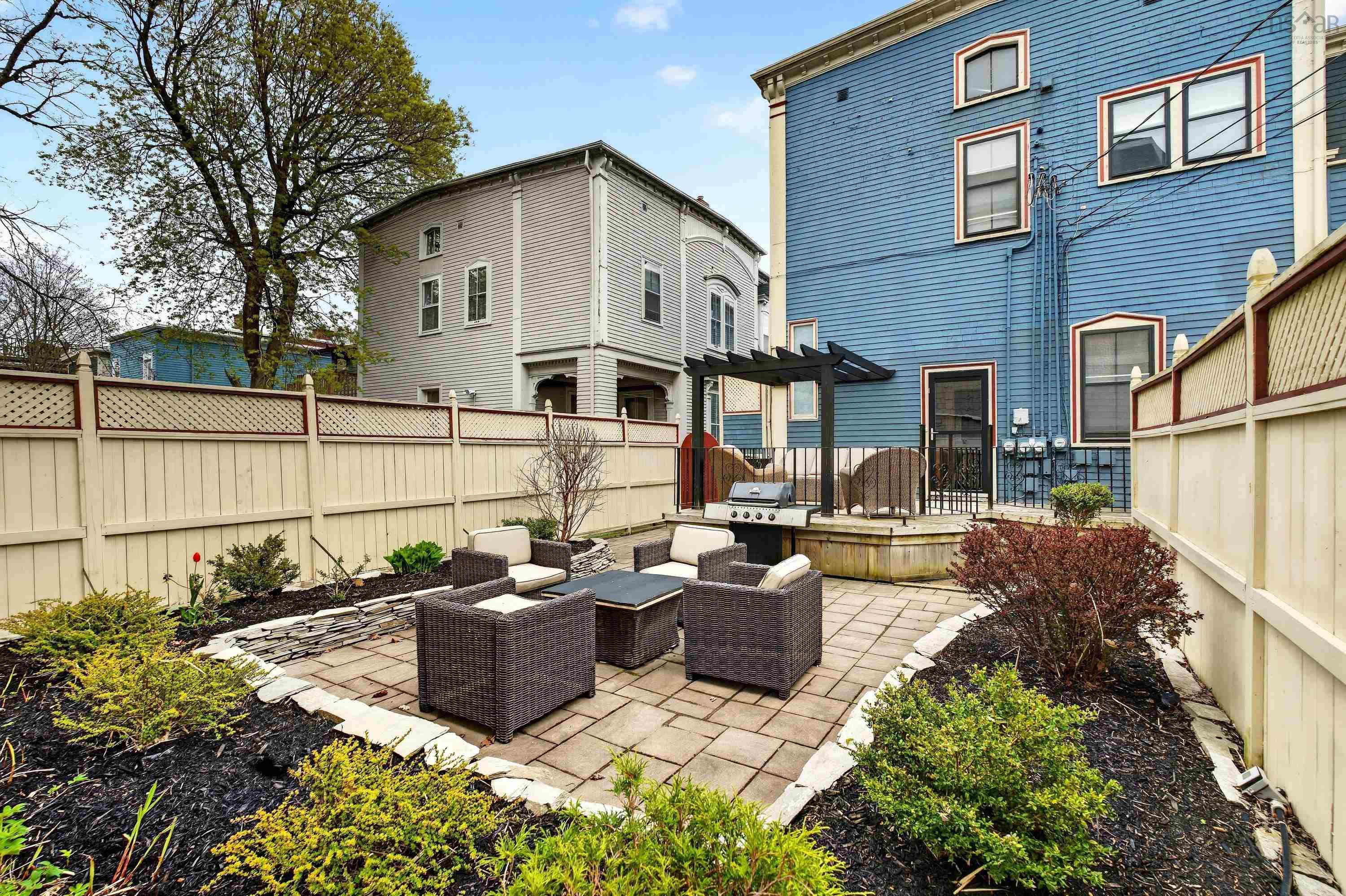 $2,300,000.00: 5691 Inglis Street, Halifax Peninsula