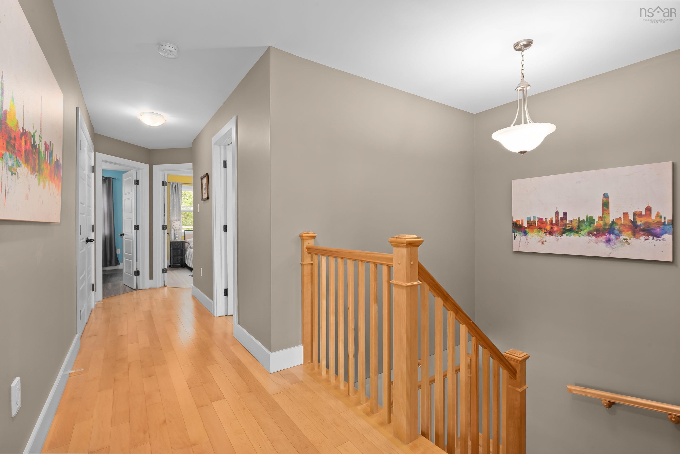 $699,900.00: 36 Lasalle Court, West Bedford