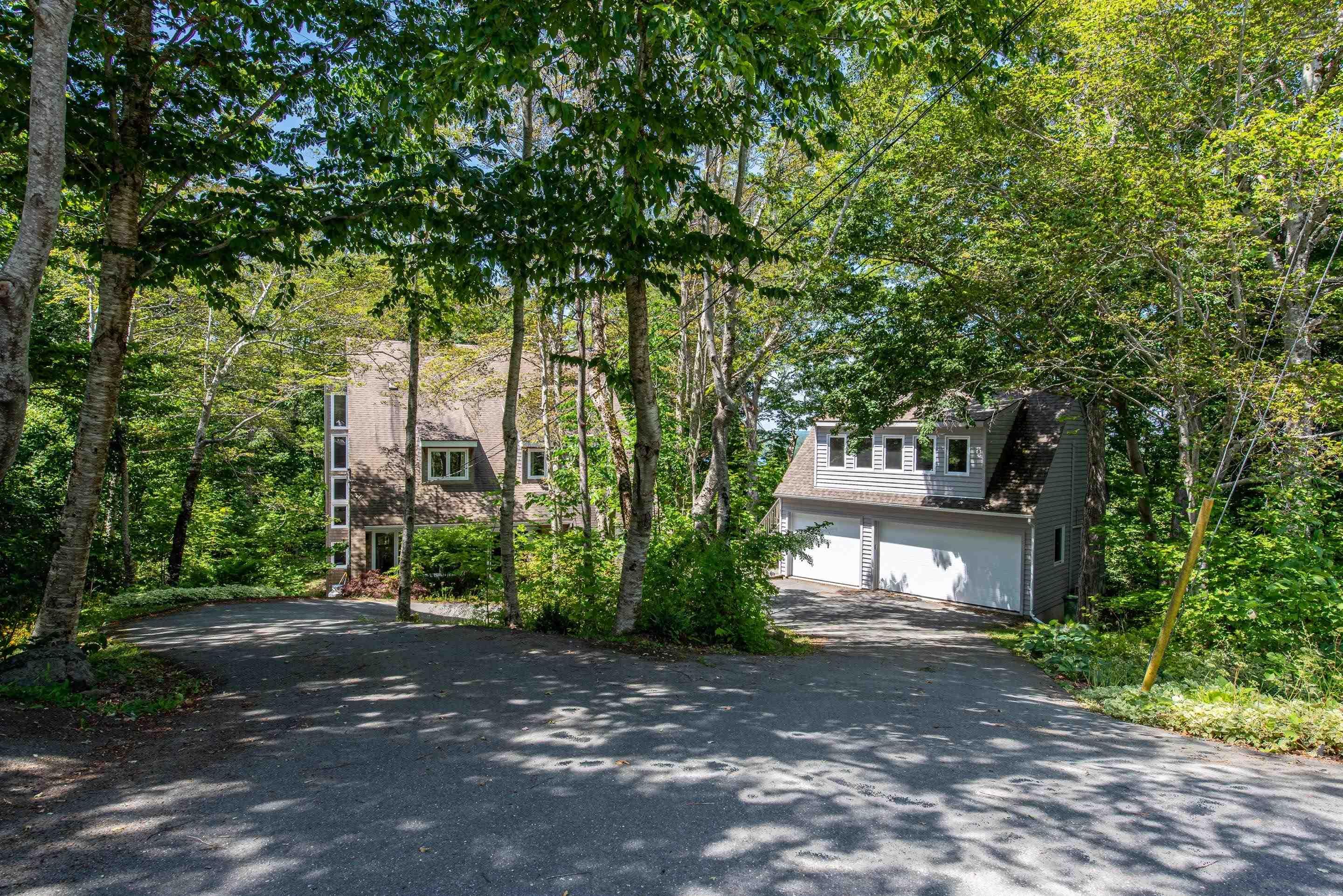 $949,900.00: 63 Rolling Hills Drive, Waverley