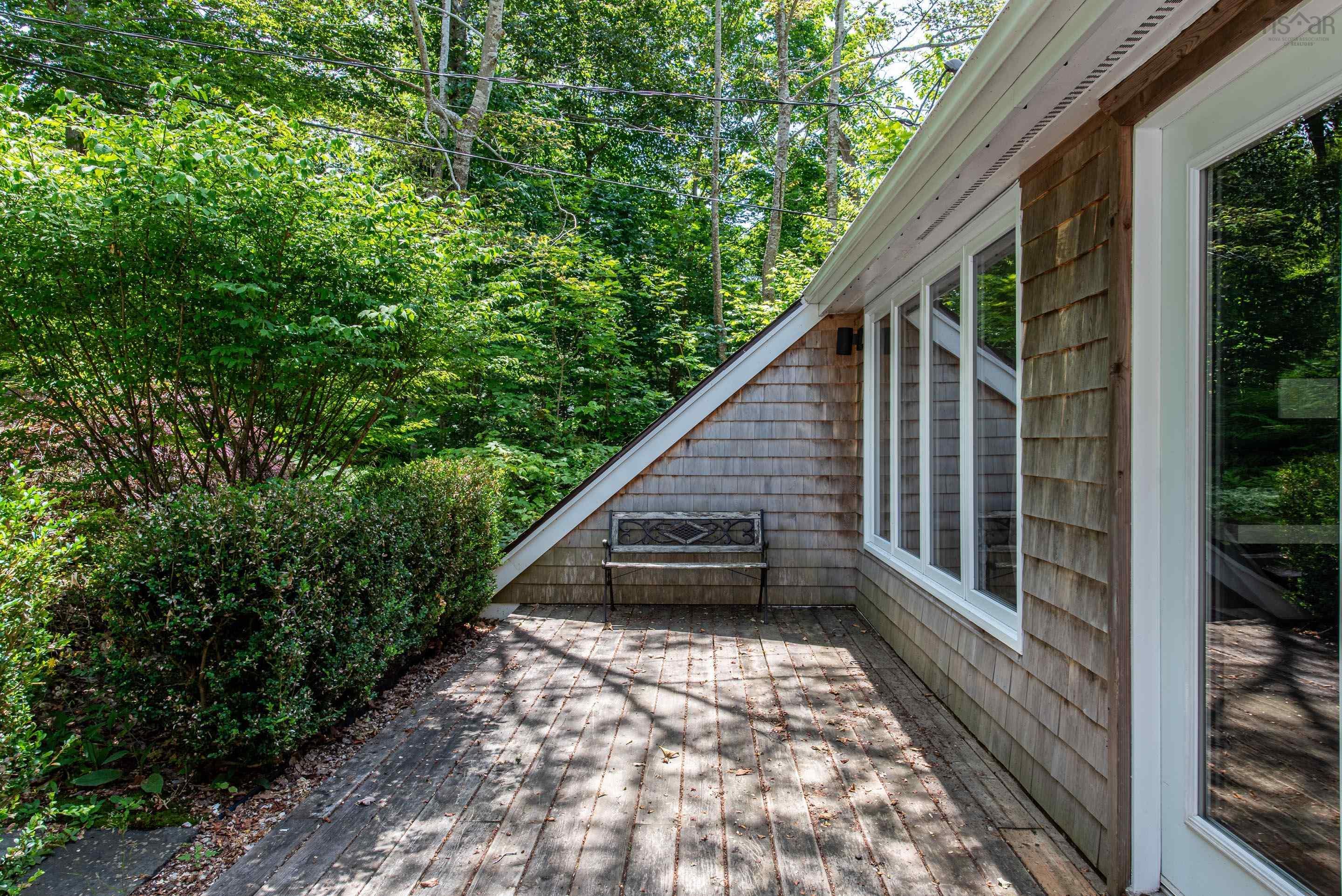 $949,900.00: 63 Rolling Hills Drive, Waverley