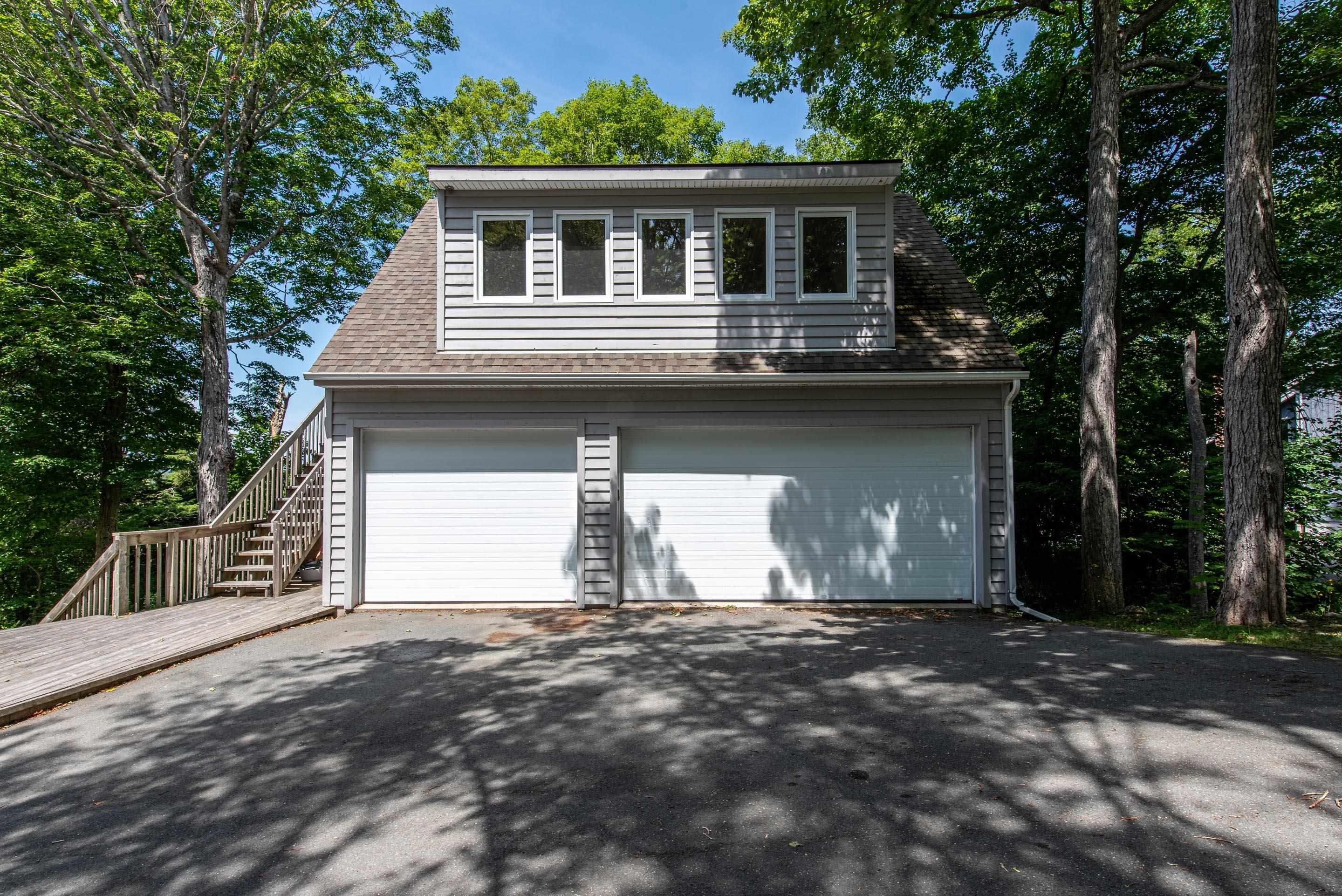 $949,900.00: 63 Rolling Hills Drive, Waverley