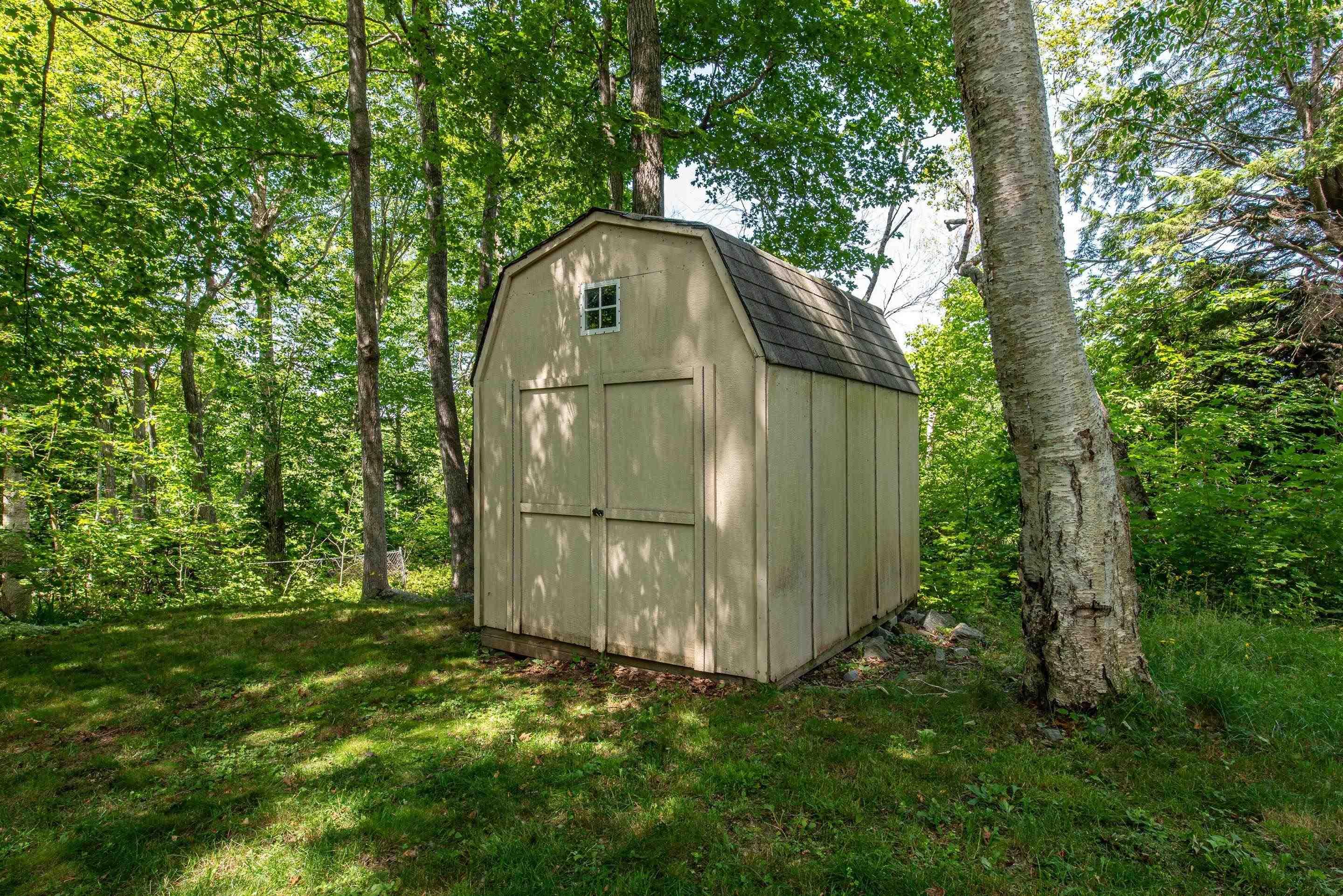 $949,900.00: 63 Rolling Hills Drive, Waverley