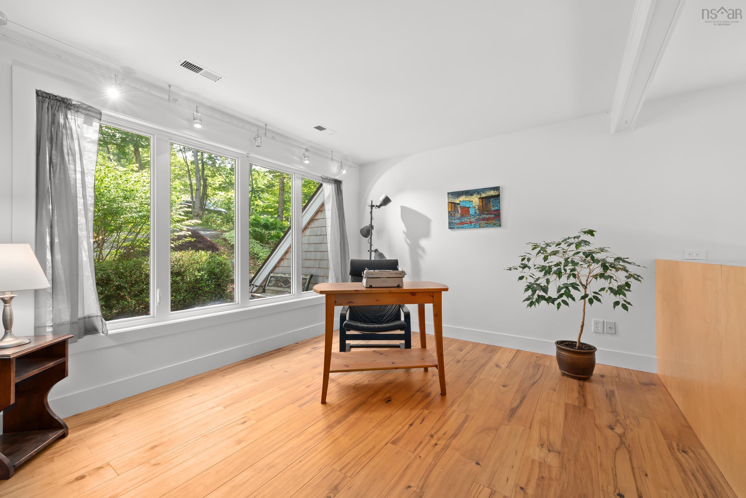 $949,900.00: 63 Rolling Hills Drive, Waverley