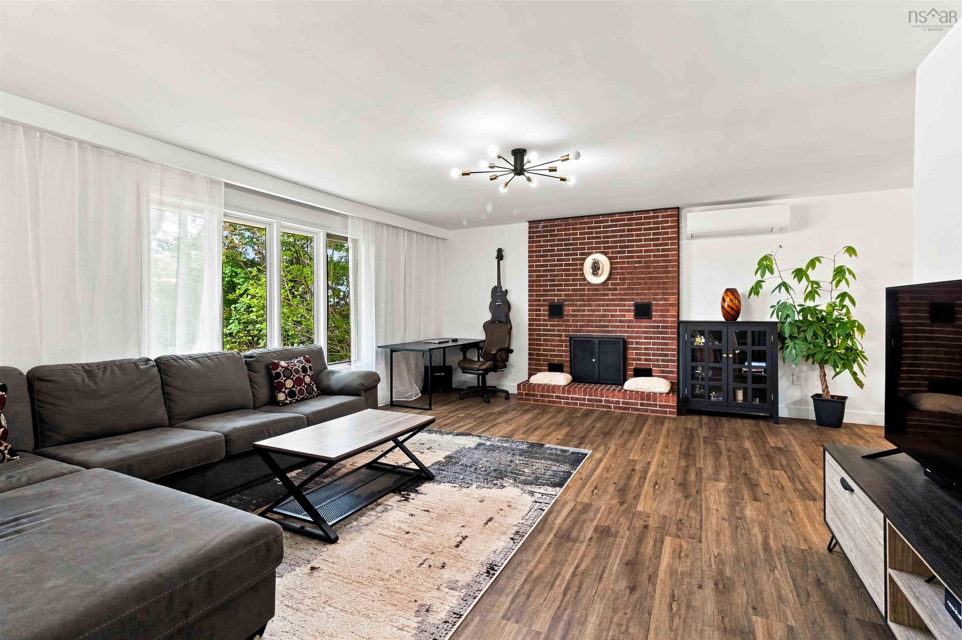 $685,000.00: 57 Riverview Crescent, Bedford