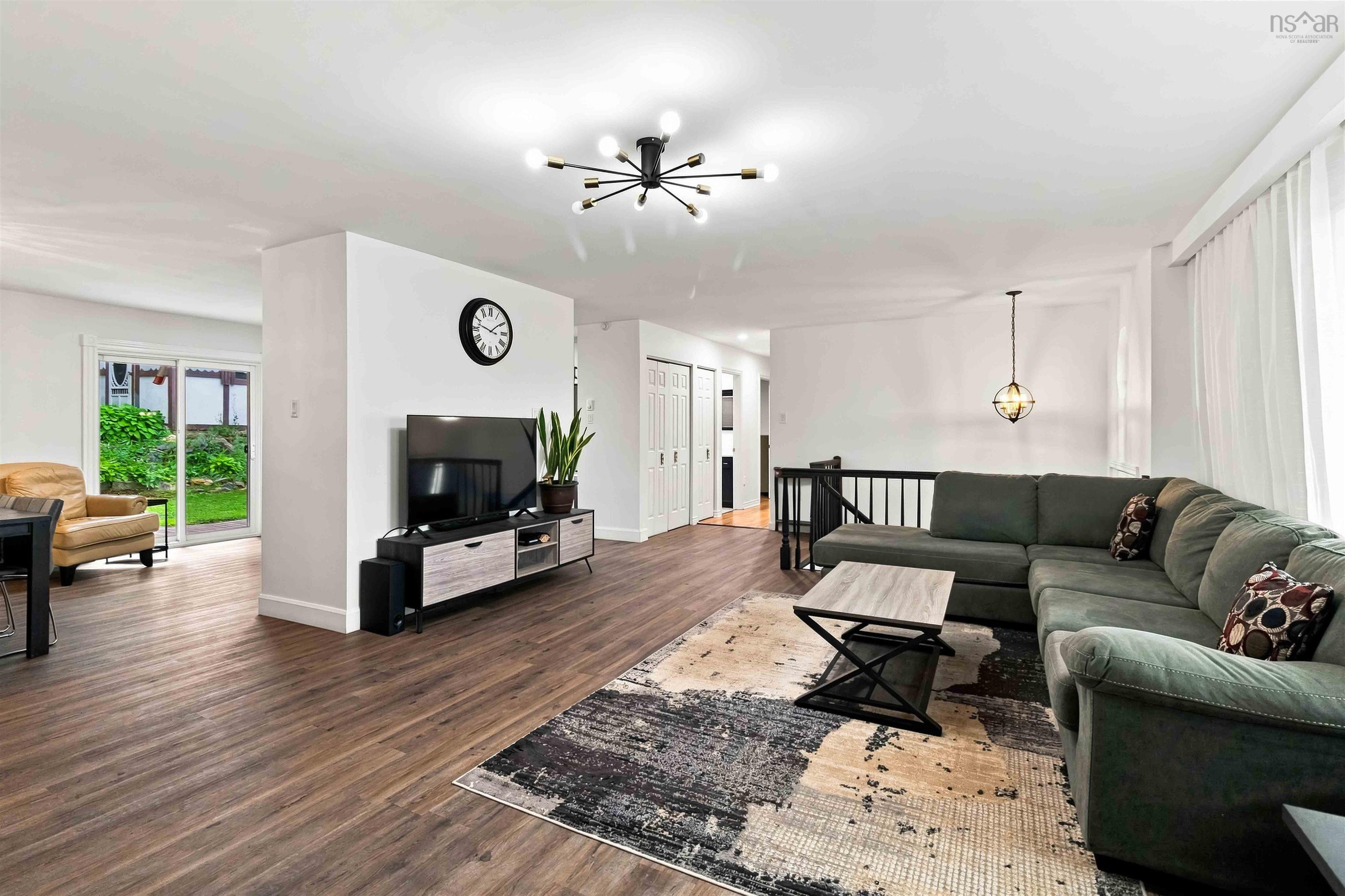 $685,000.00: 57 Riverview Crescent, Bedford