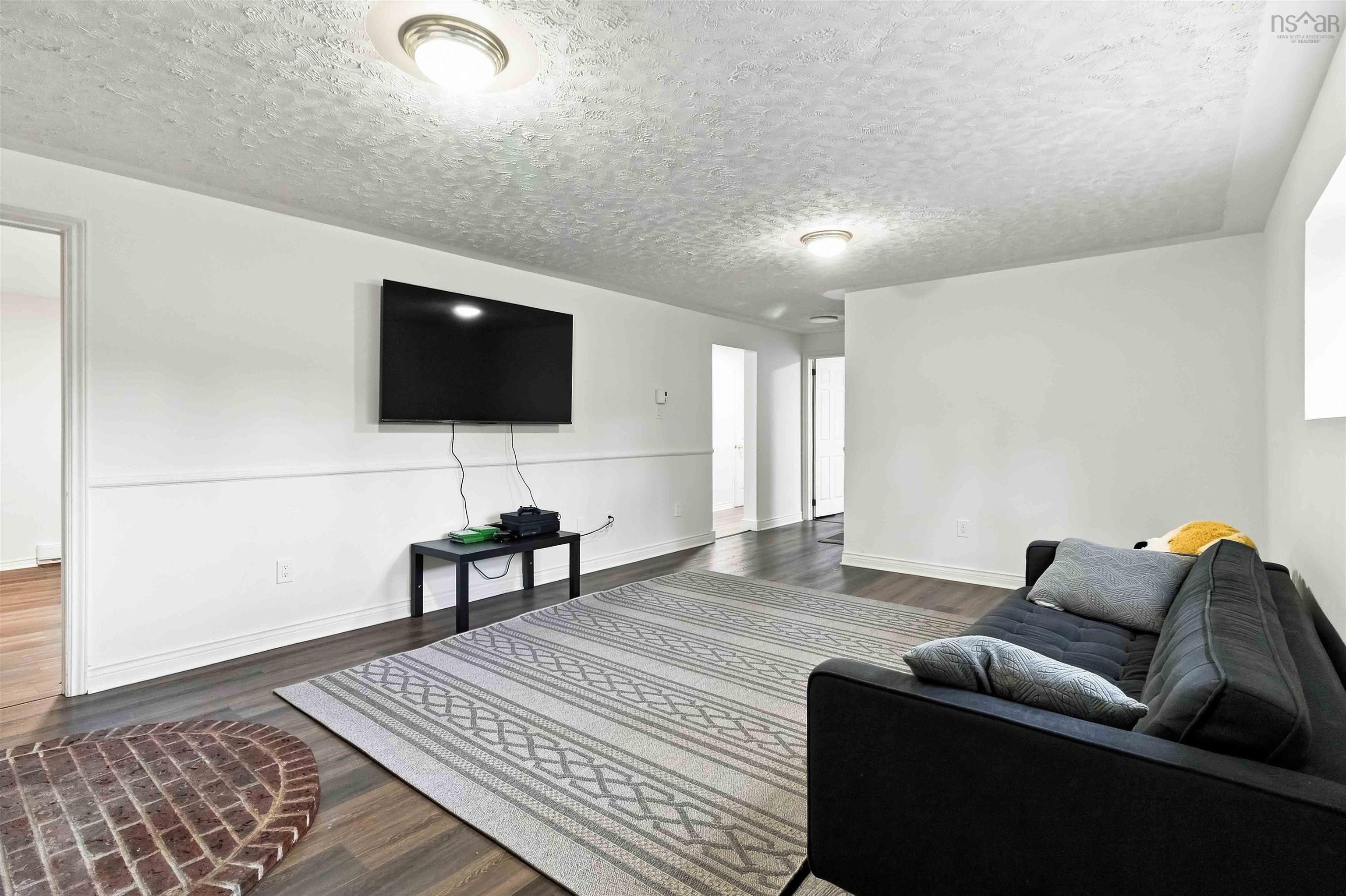 $685,000.00: 57 Riverview Crescent, Bedford